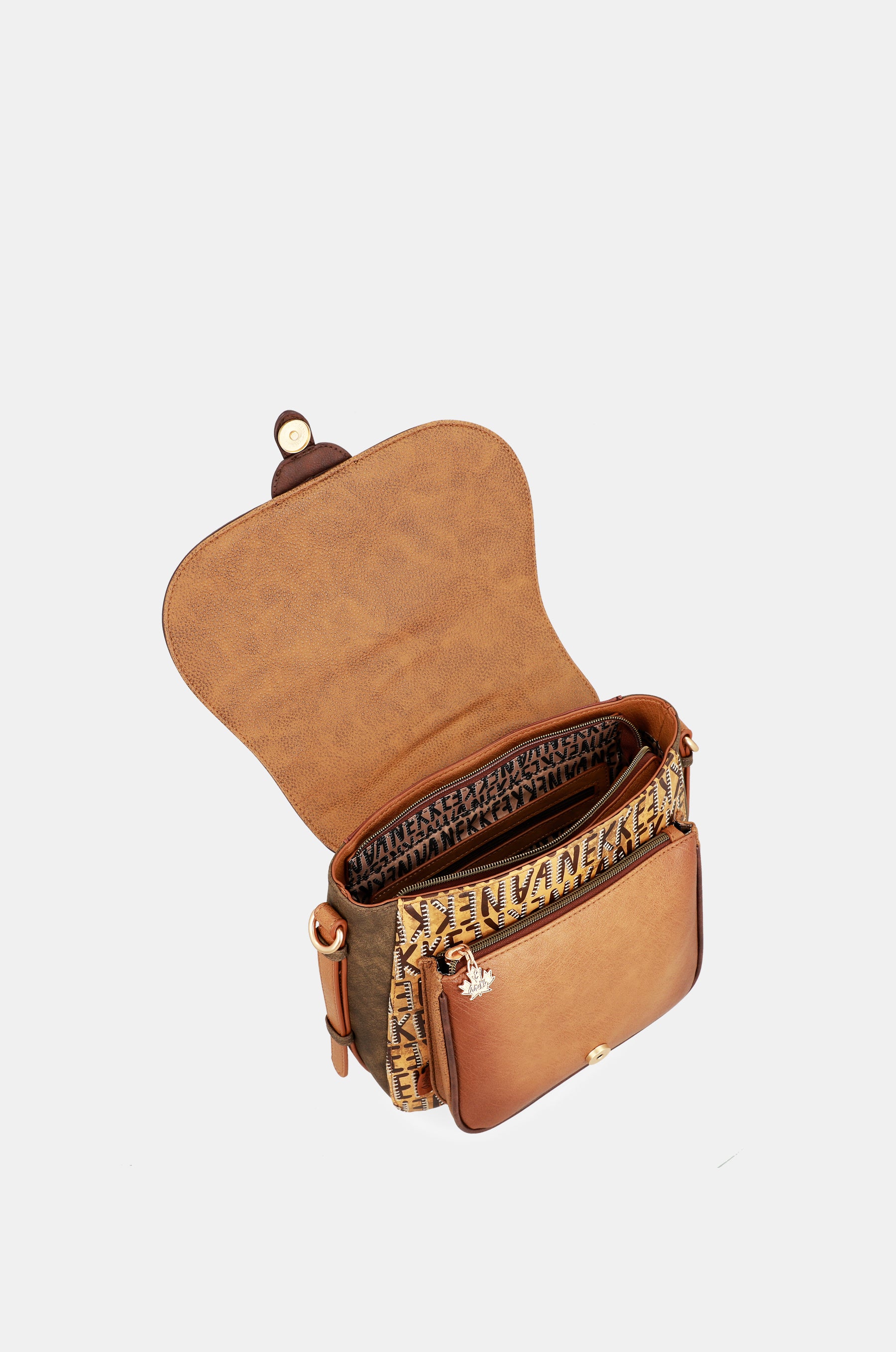 Urban backpack convertible in bandoleer