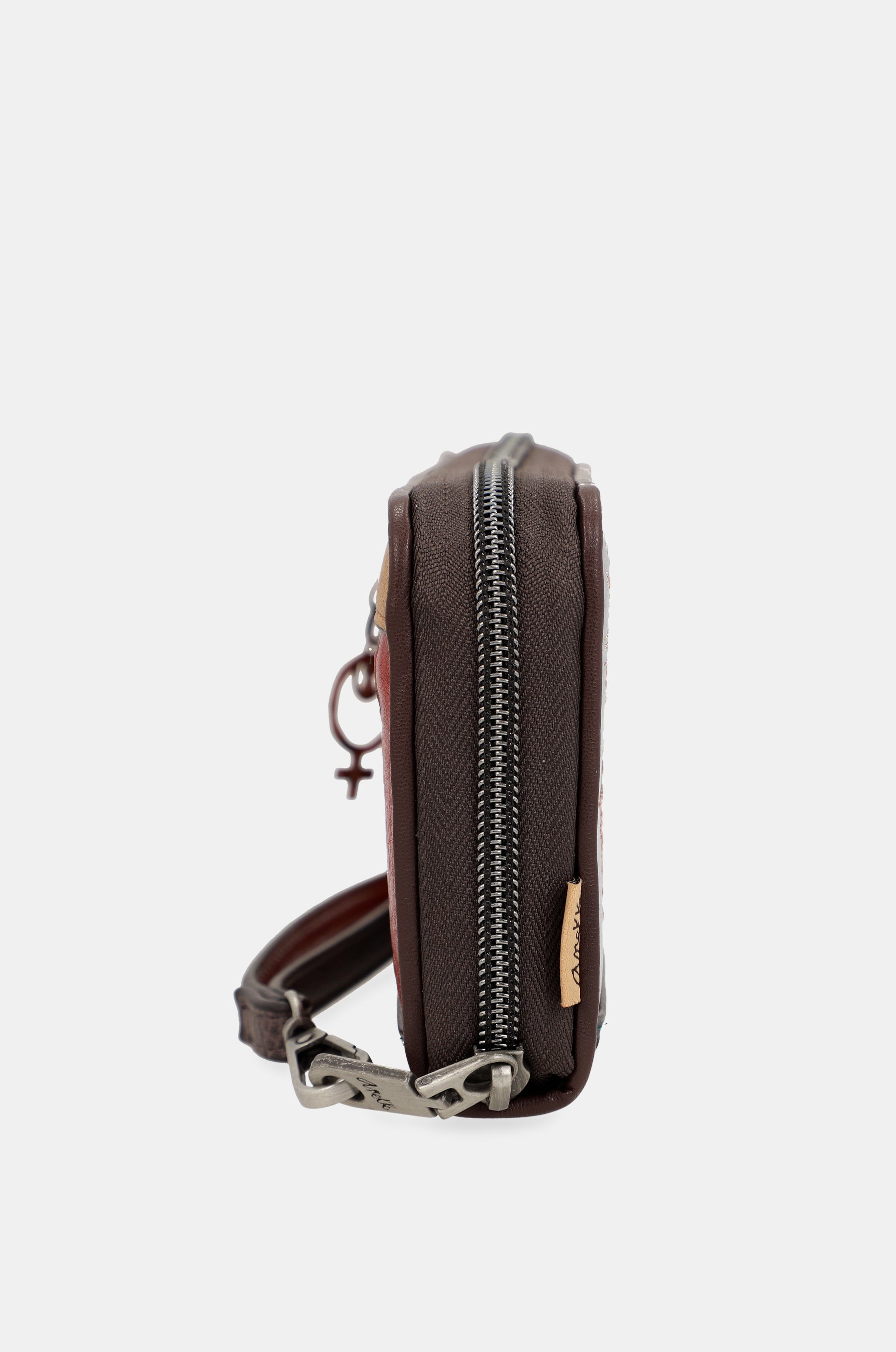 Wallet with hand strap Voice