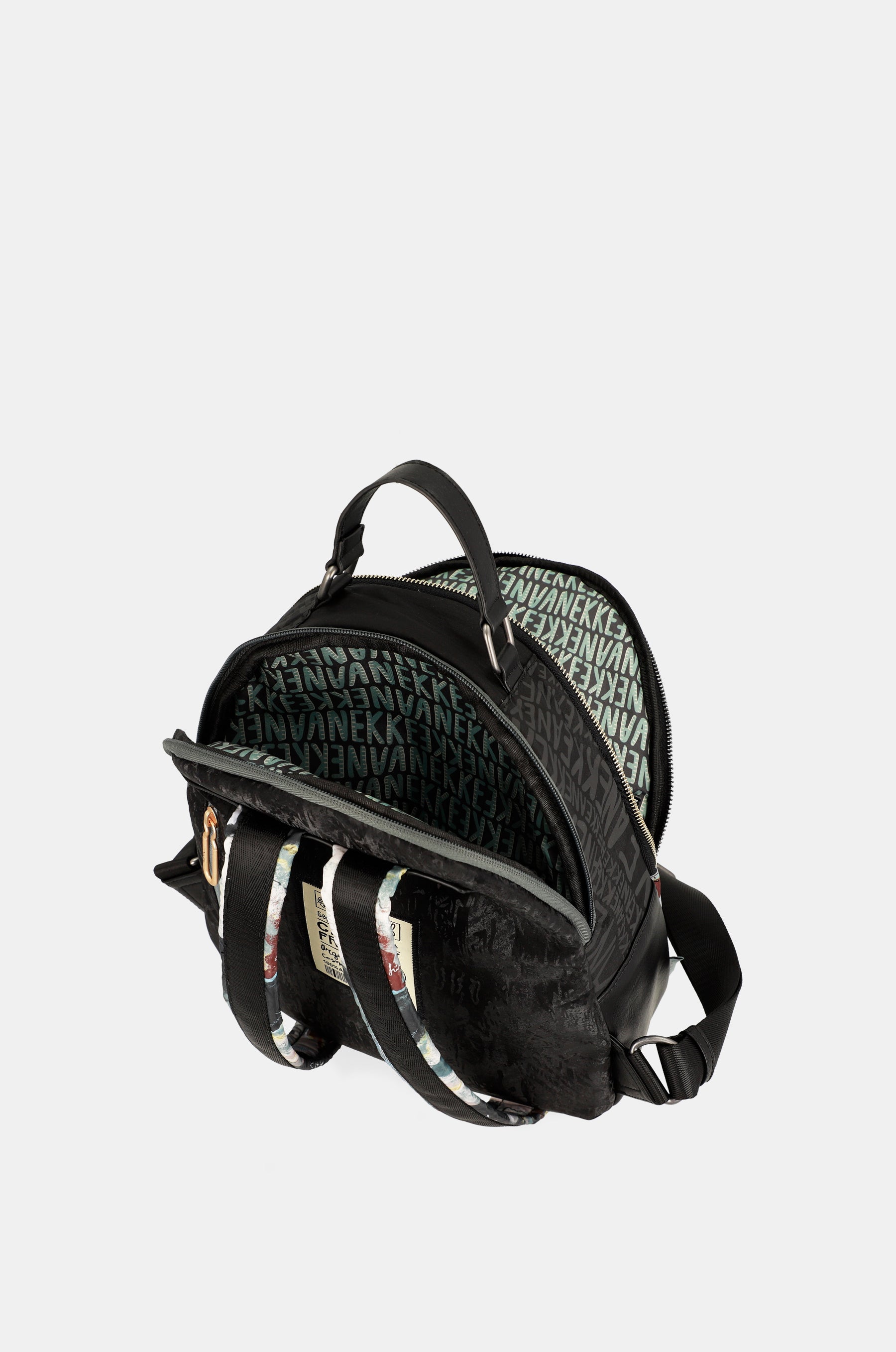 Nature Woods multi compartment backpack