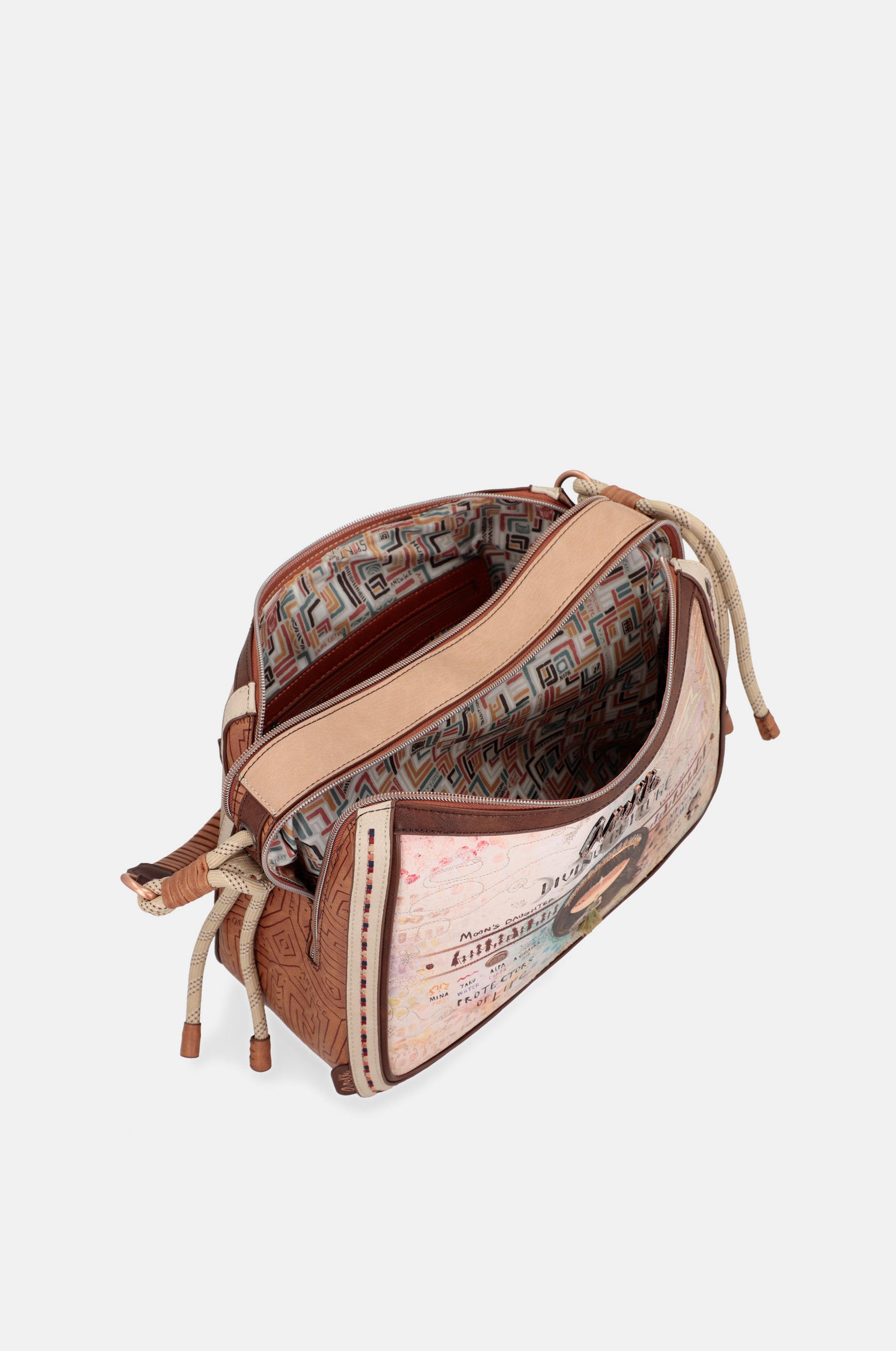 Menire crossbody bag with shoulder strap