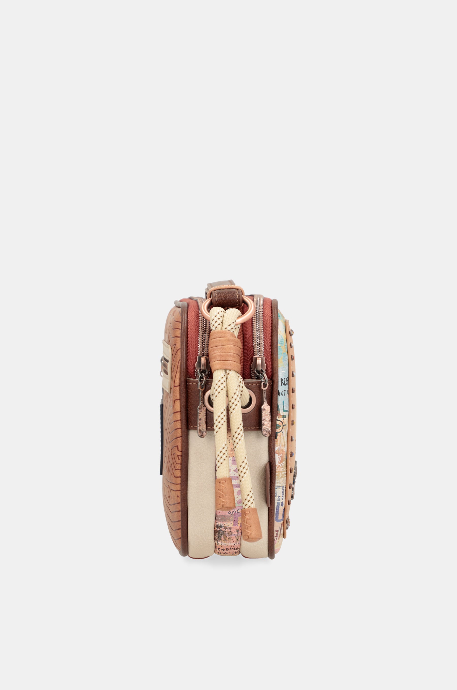 Tribe crossbody bag with 3 compartments
