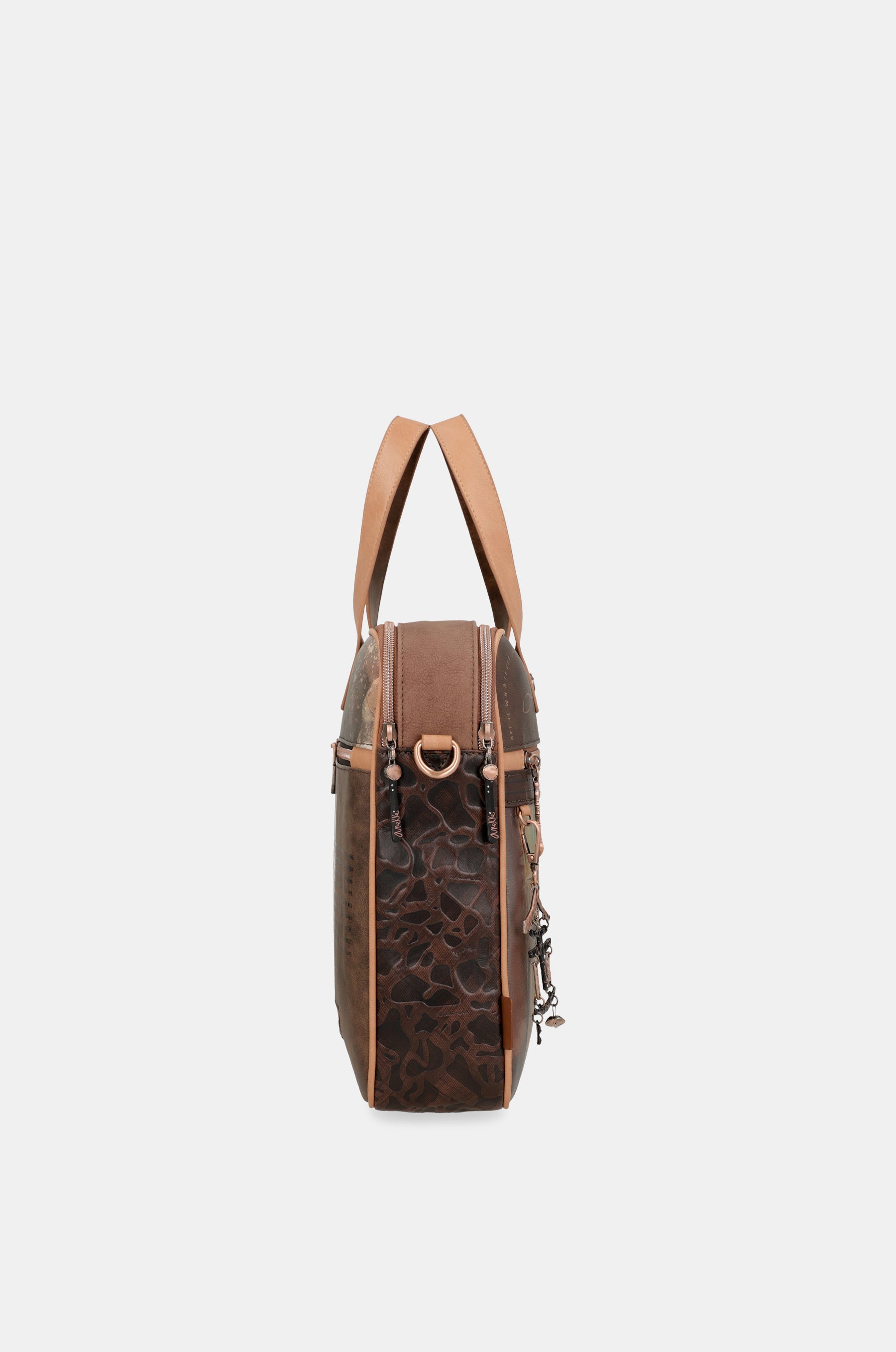 Shōen brown document holder