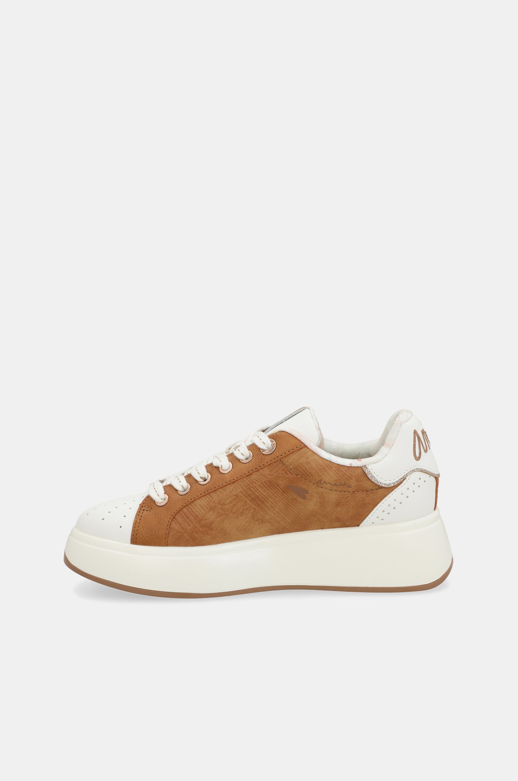 Peace & Love brown sneakers