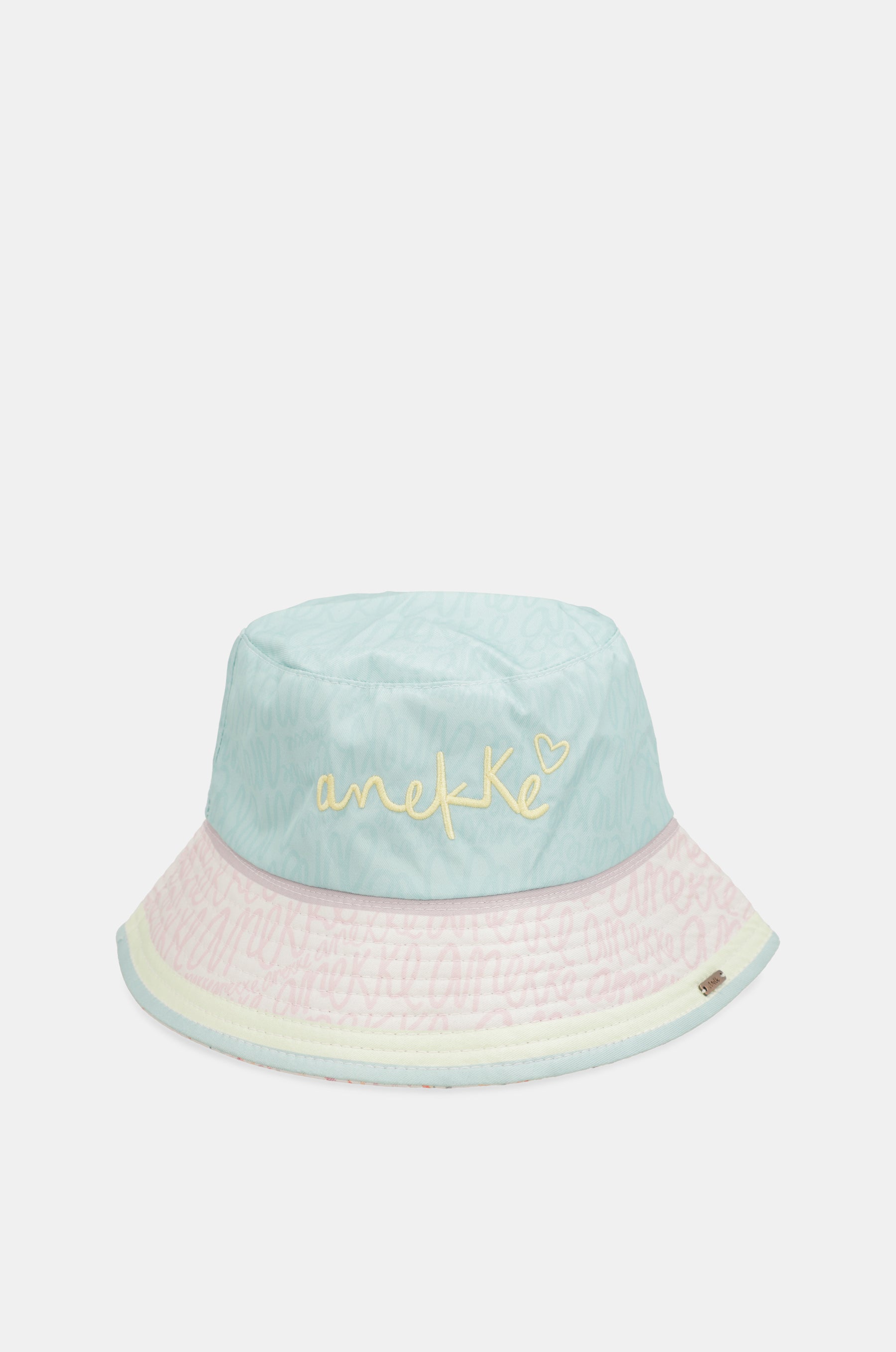 Fashion bucket hat
