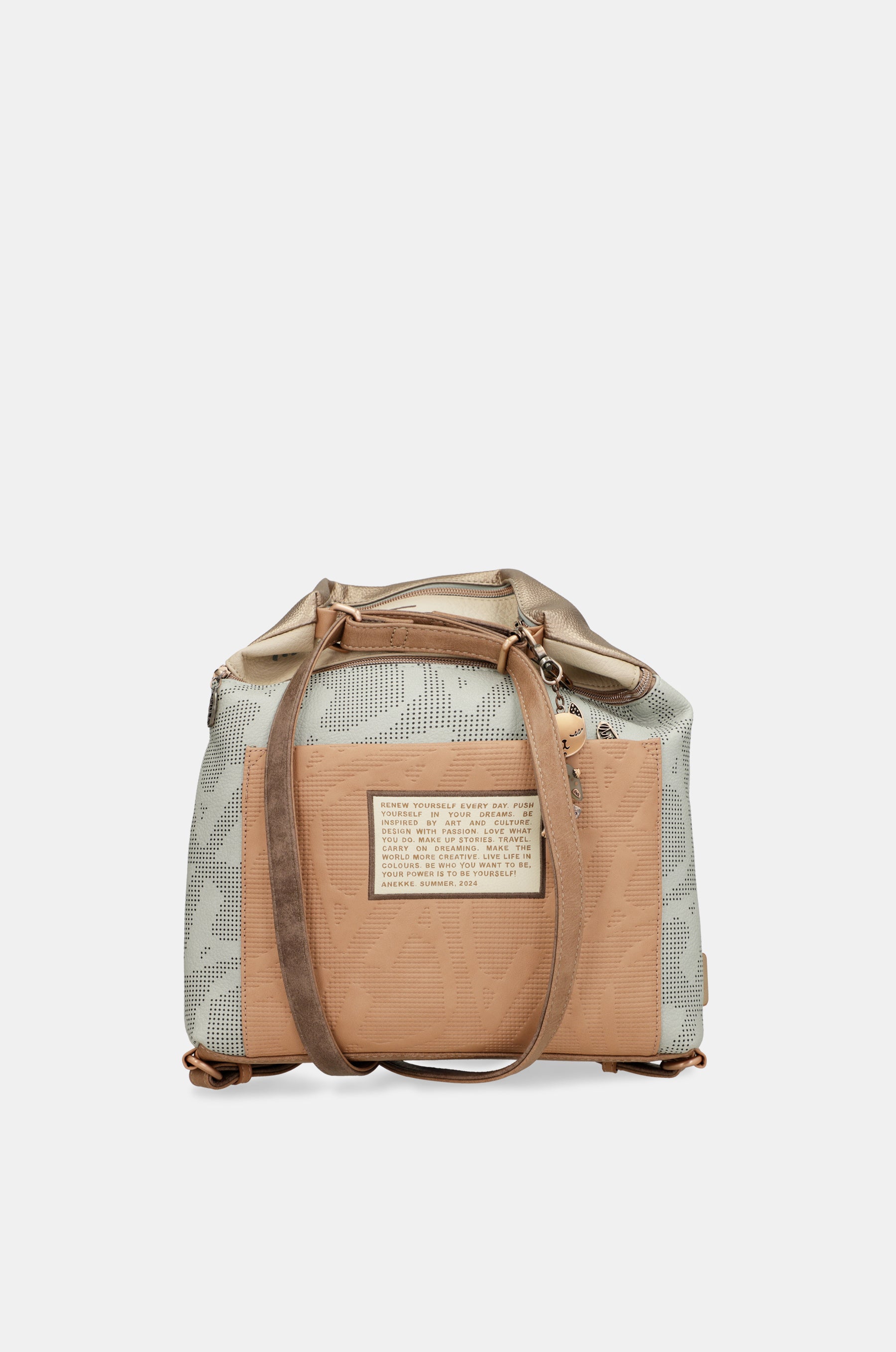 Passion bag convertible into backpack