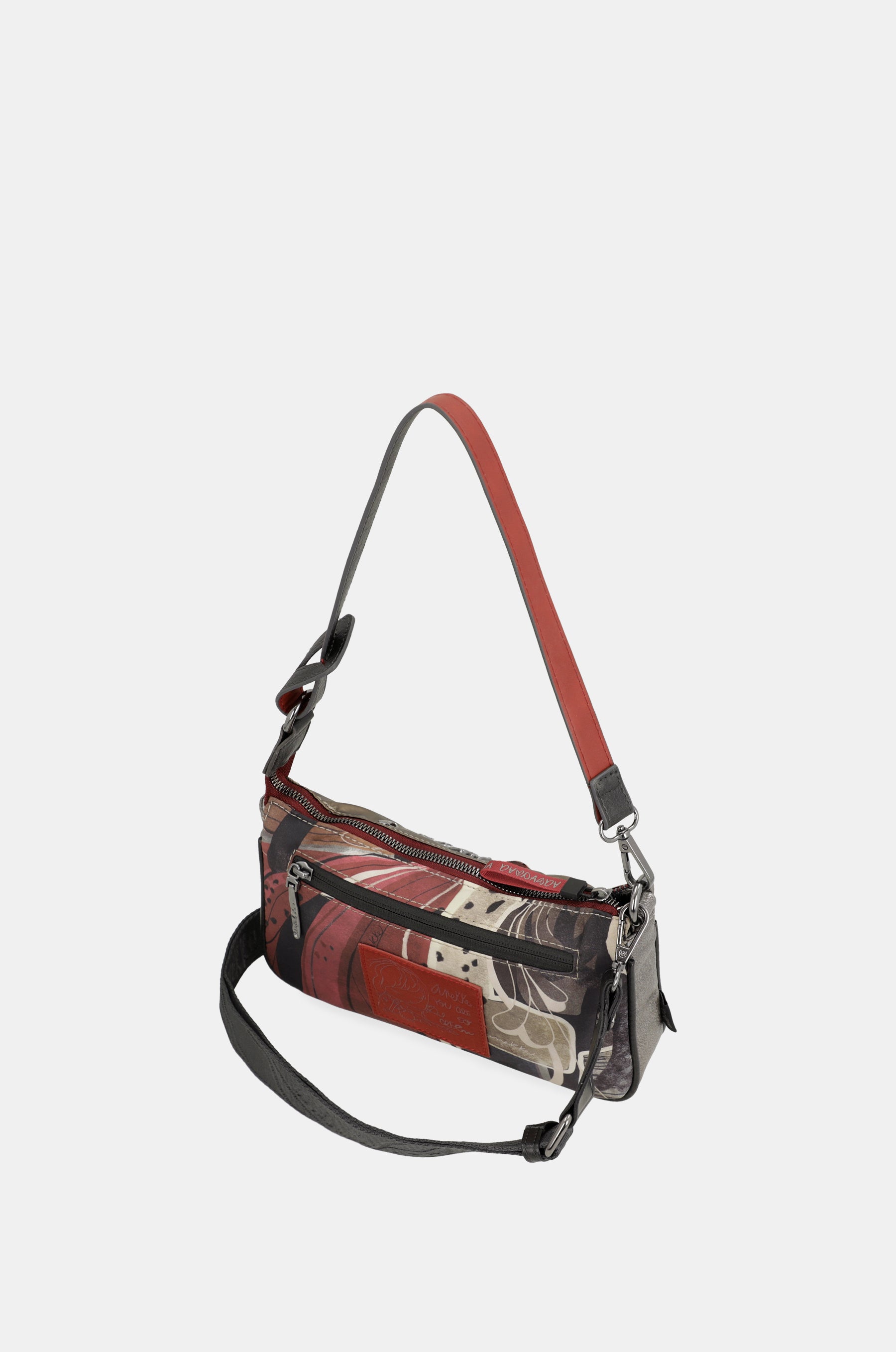 Imaginary shoulder bag