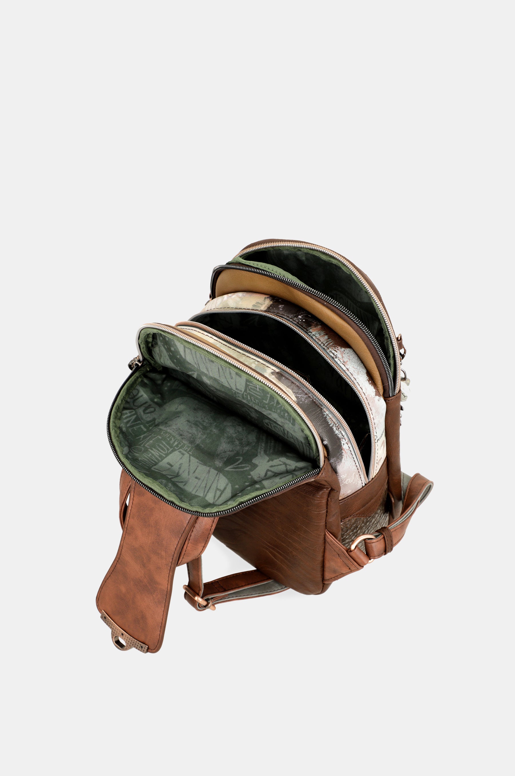 Core medium backpack