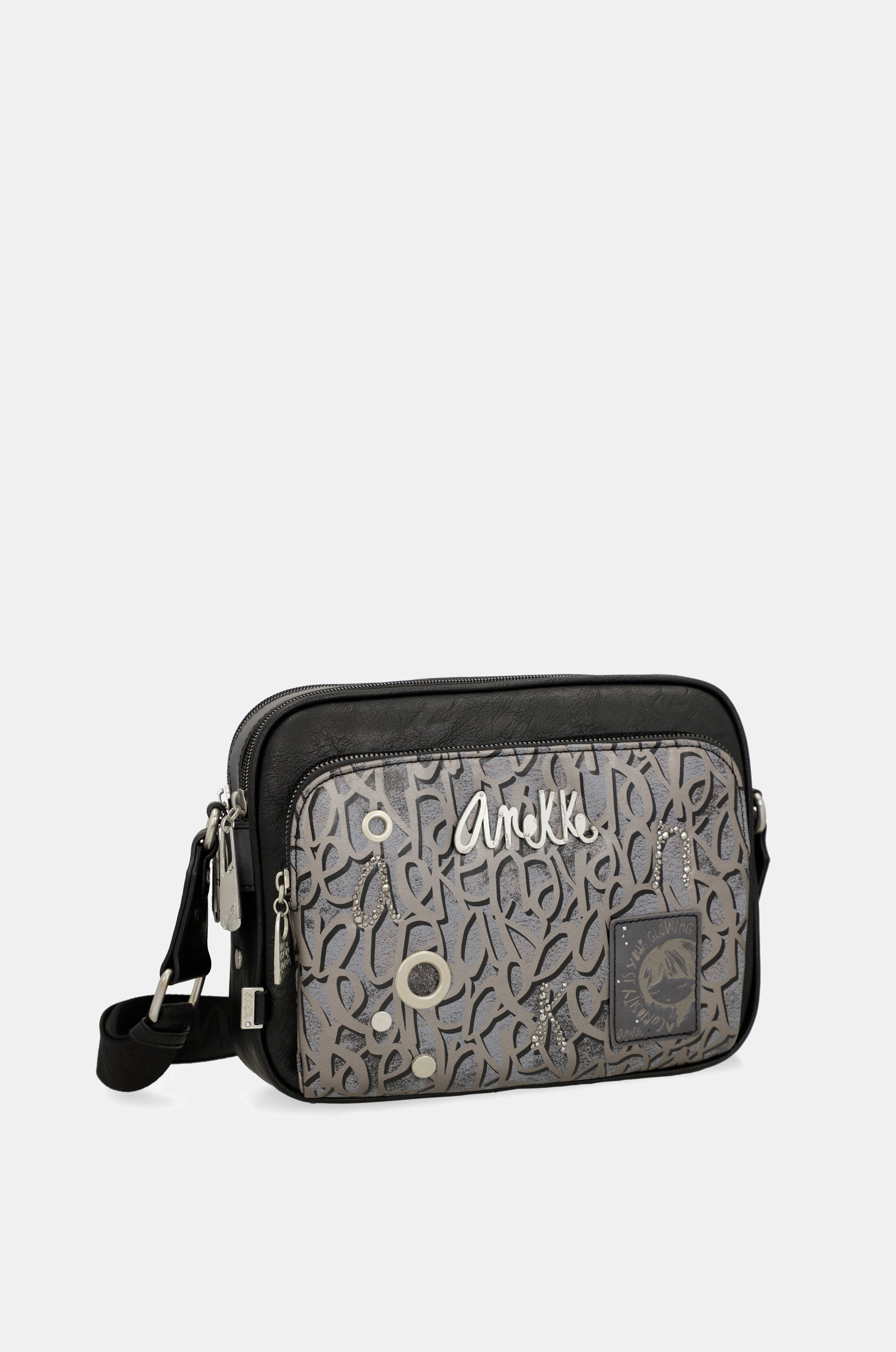 Crust medium crossbody bag with pockets