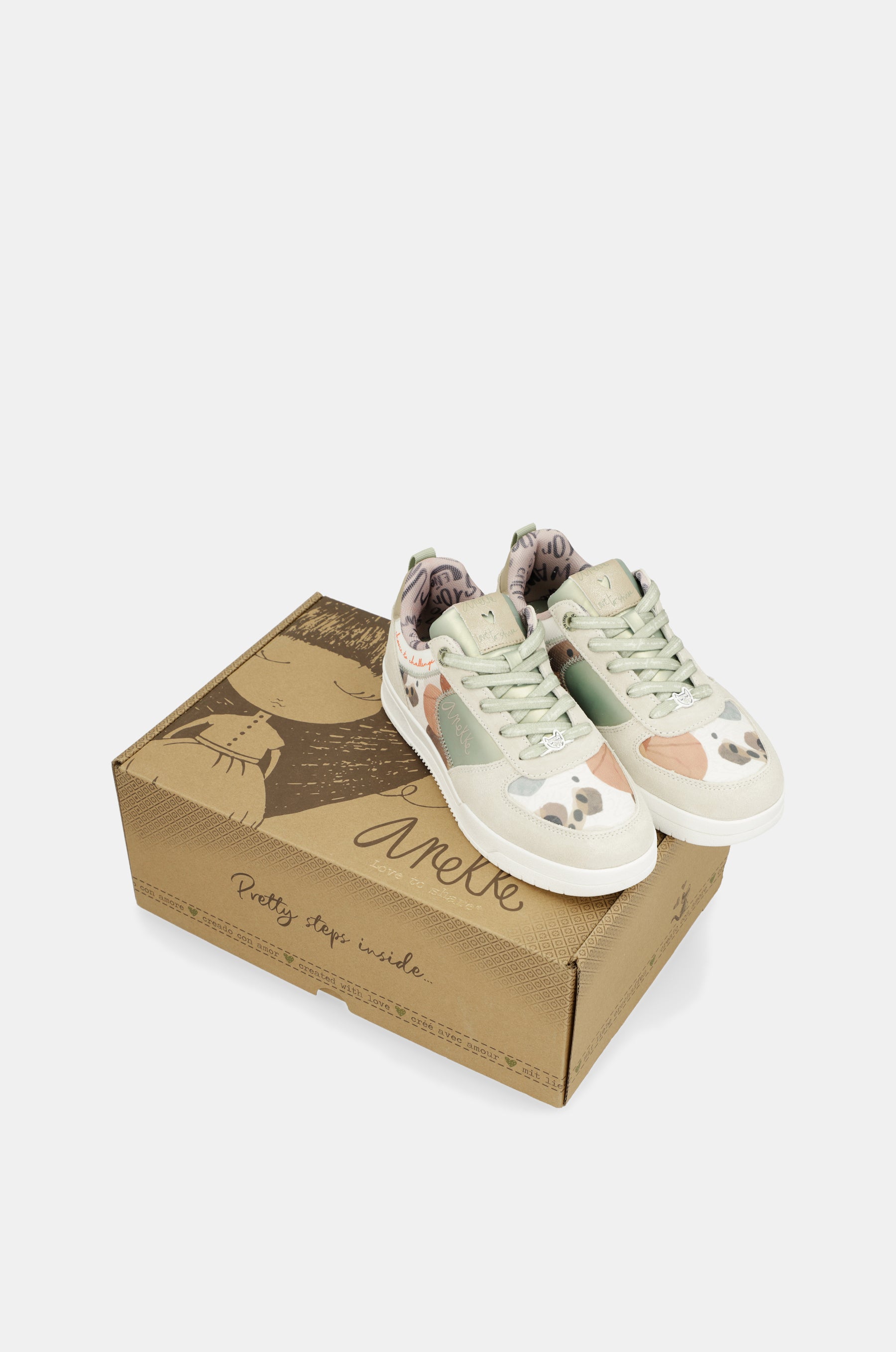 Retro green sneakers