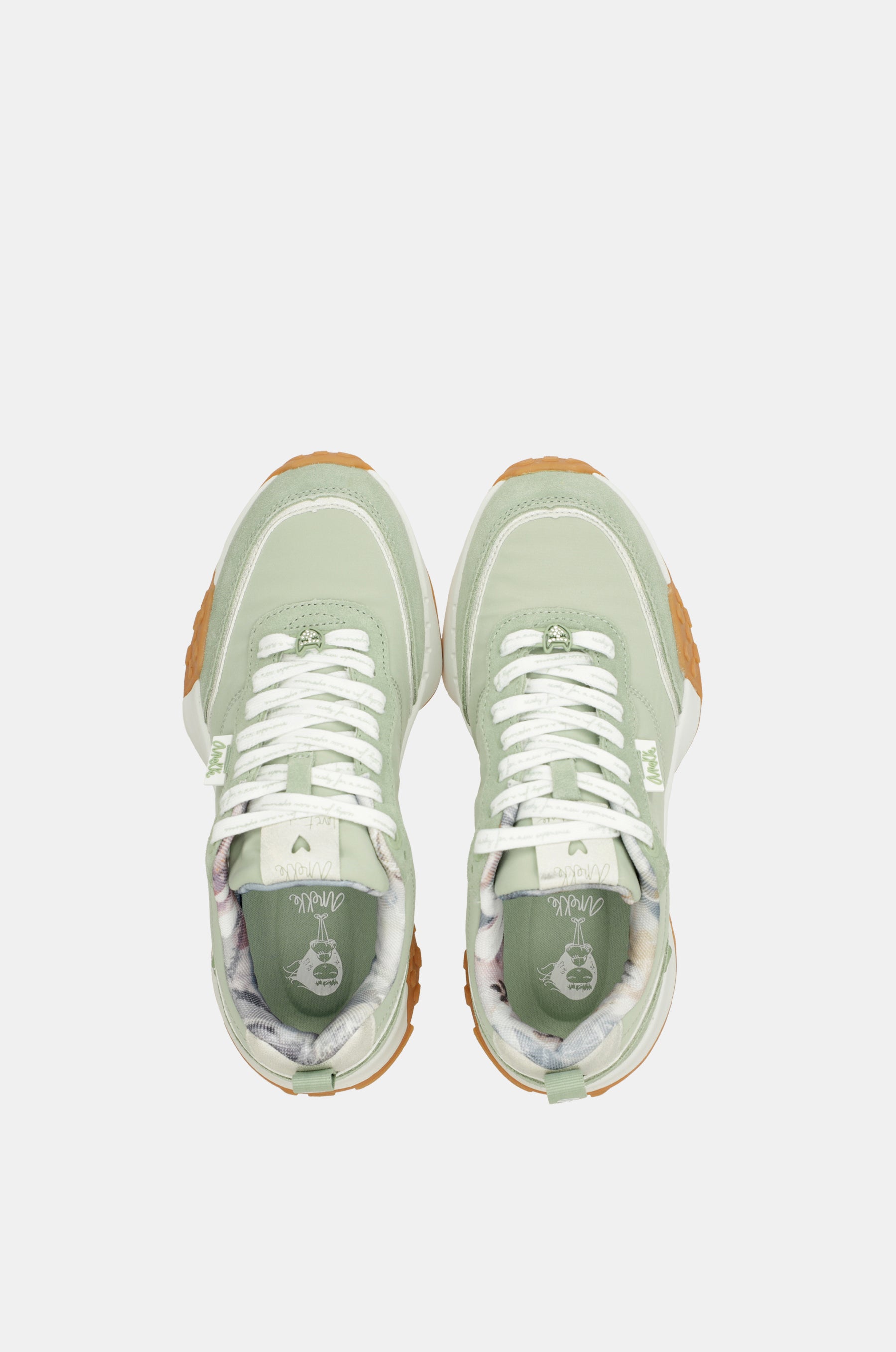 Retro sneakers Memories