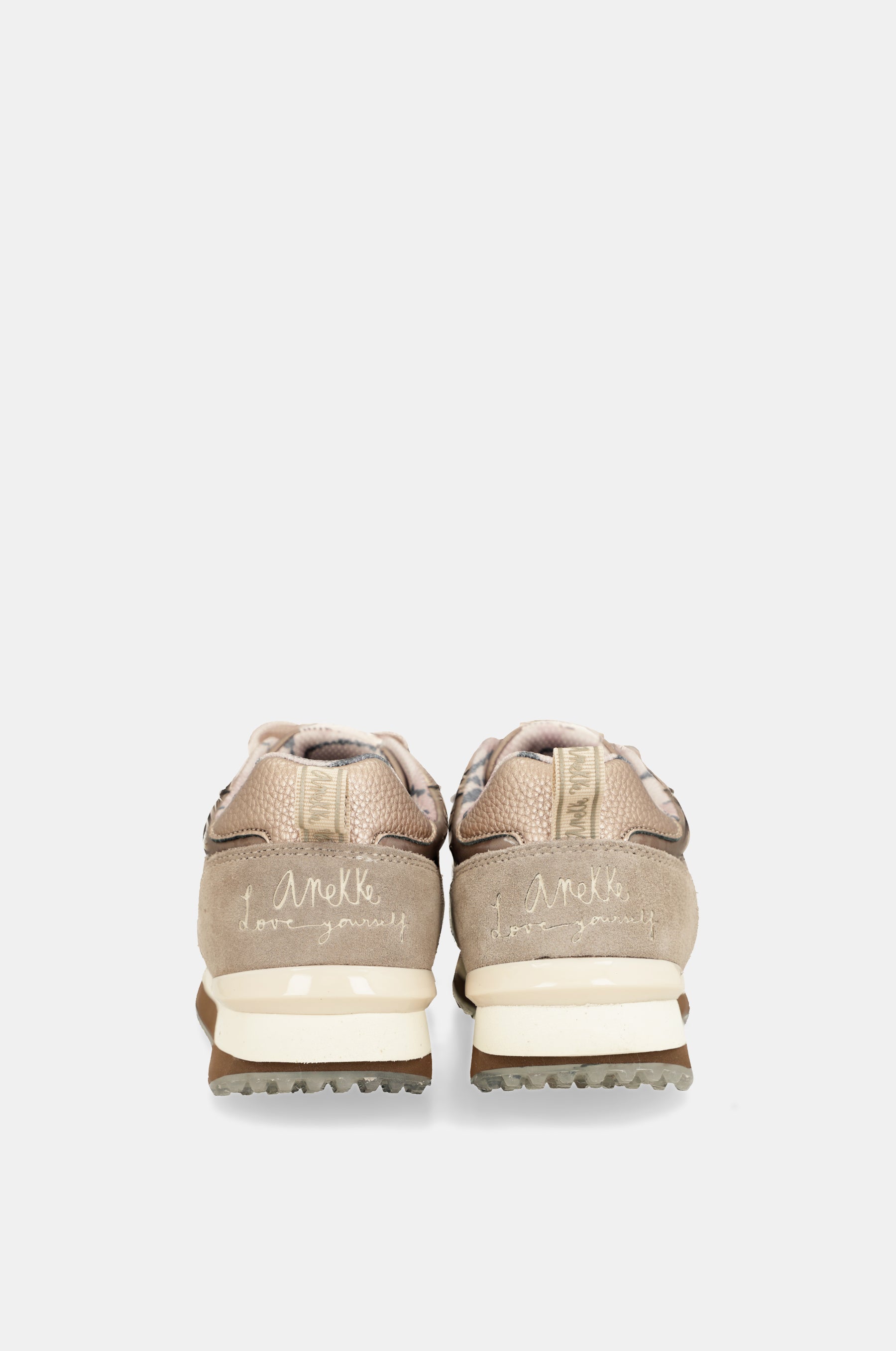 Beige sneakers with multicoloured sole