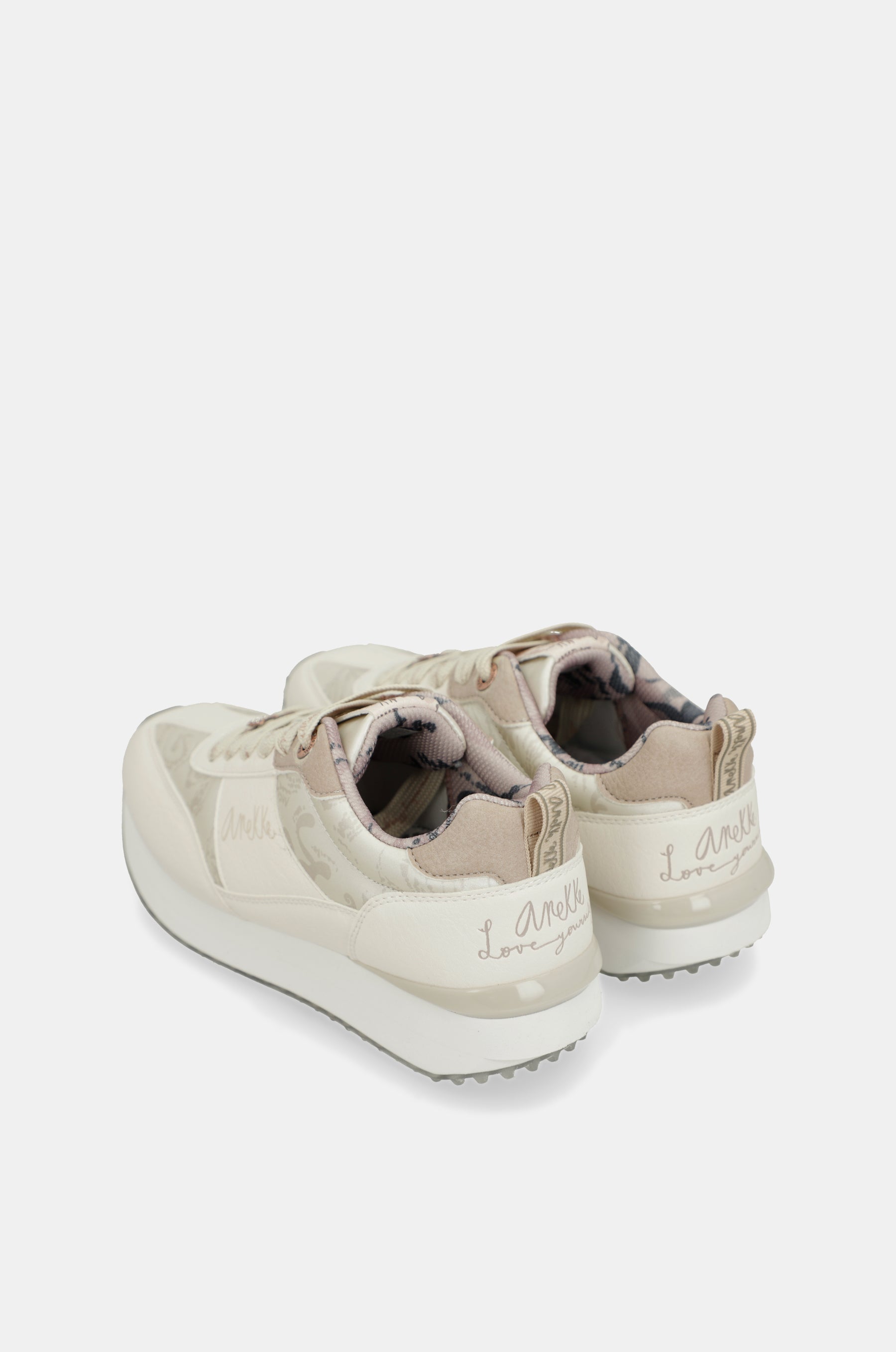 White sneakers with multicoloured sole