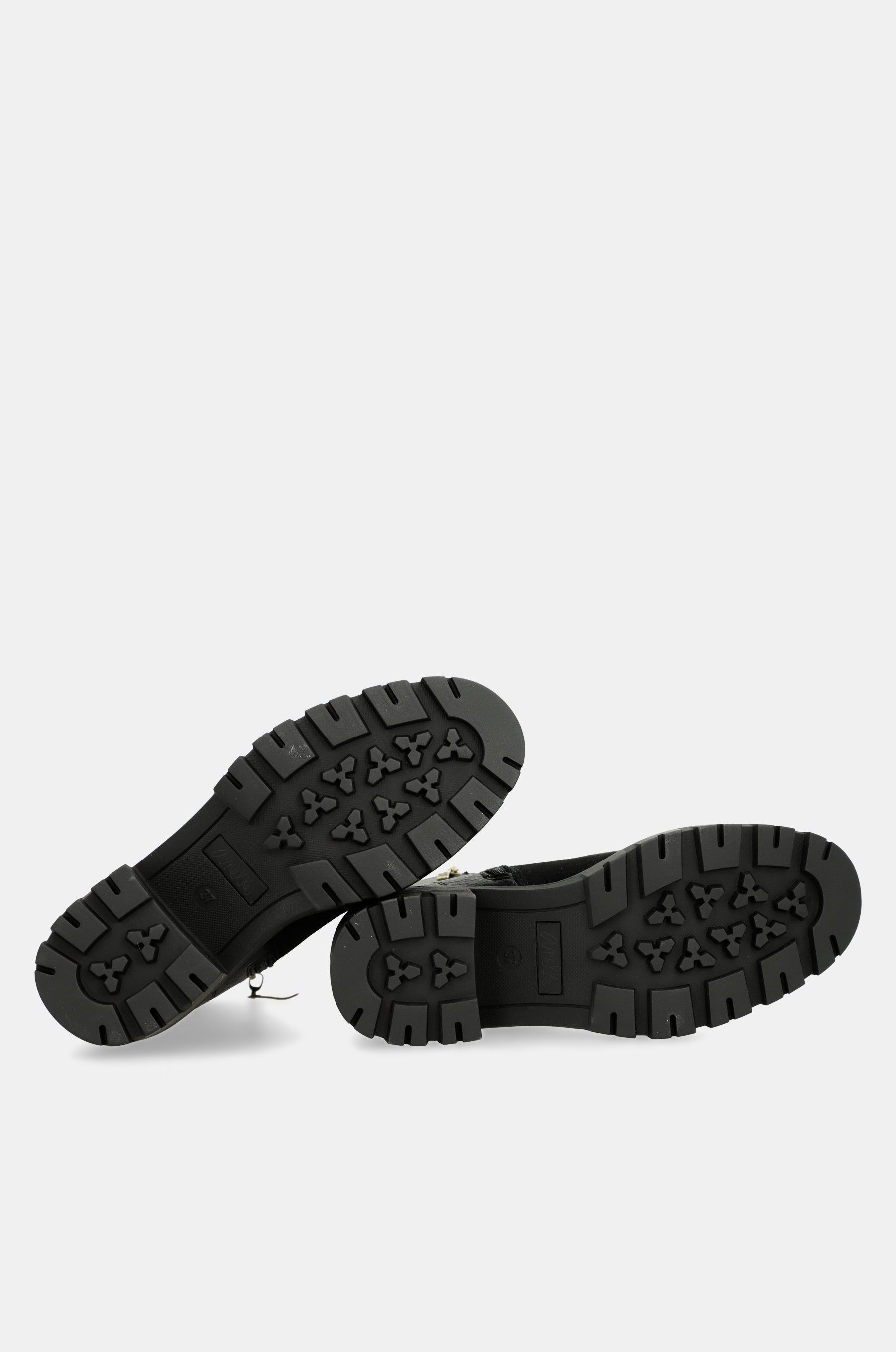 Boutique black ankle boot