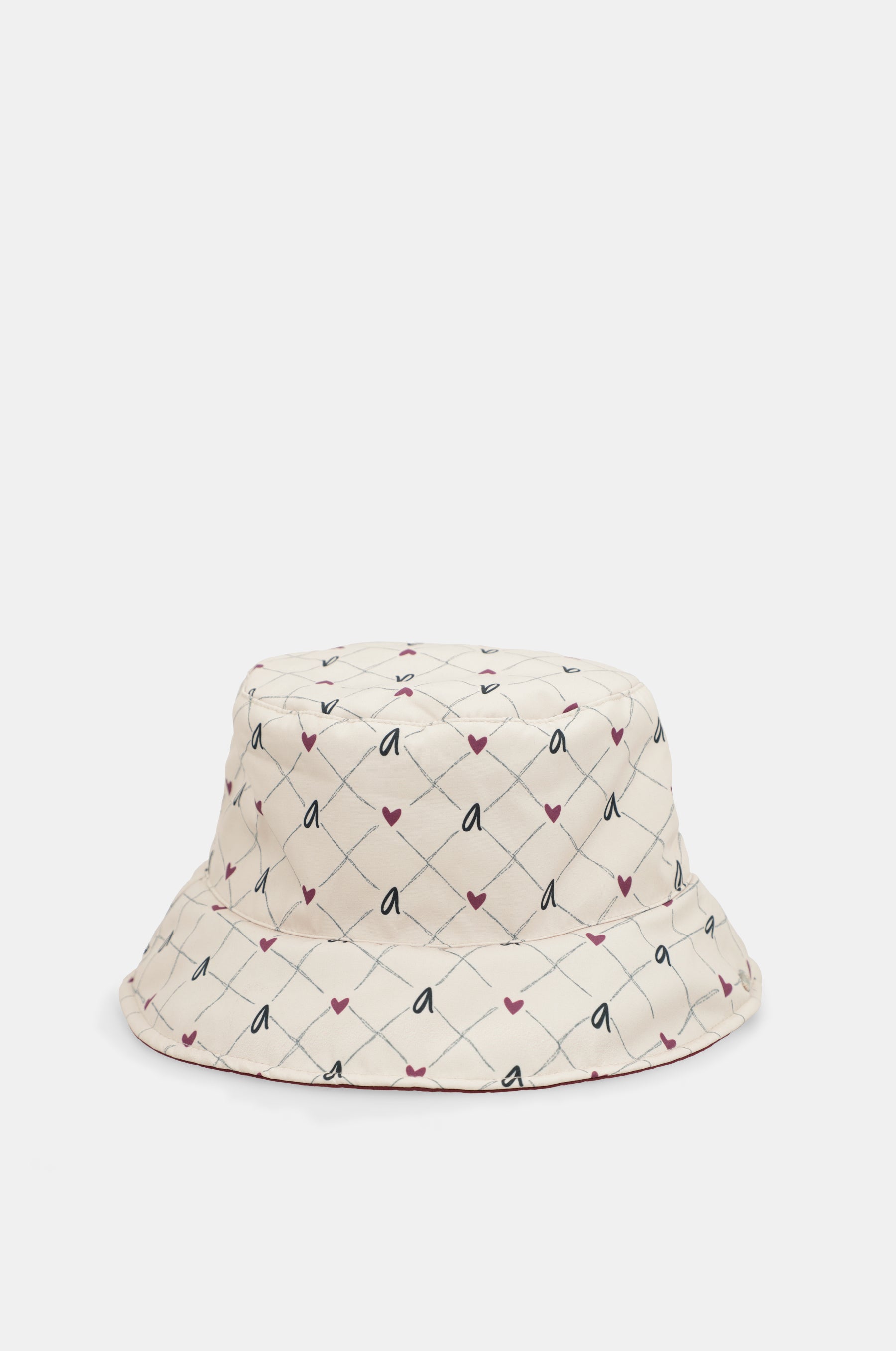 Reversible bucket hat
