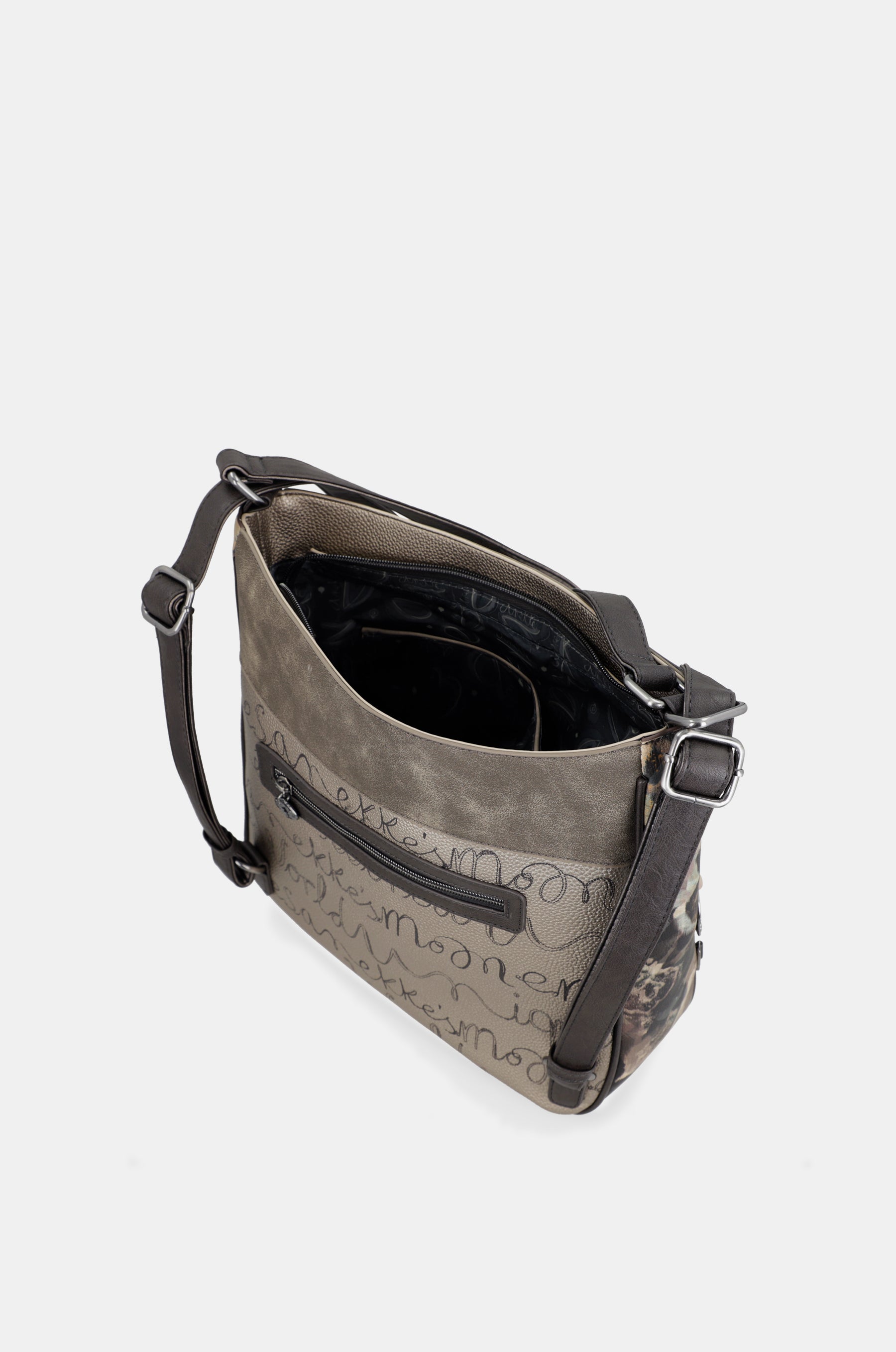 Real bag convertible into backpack