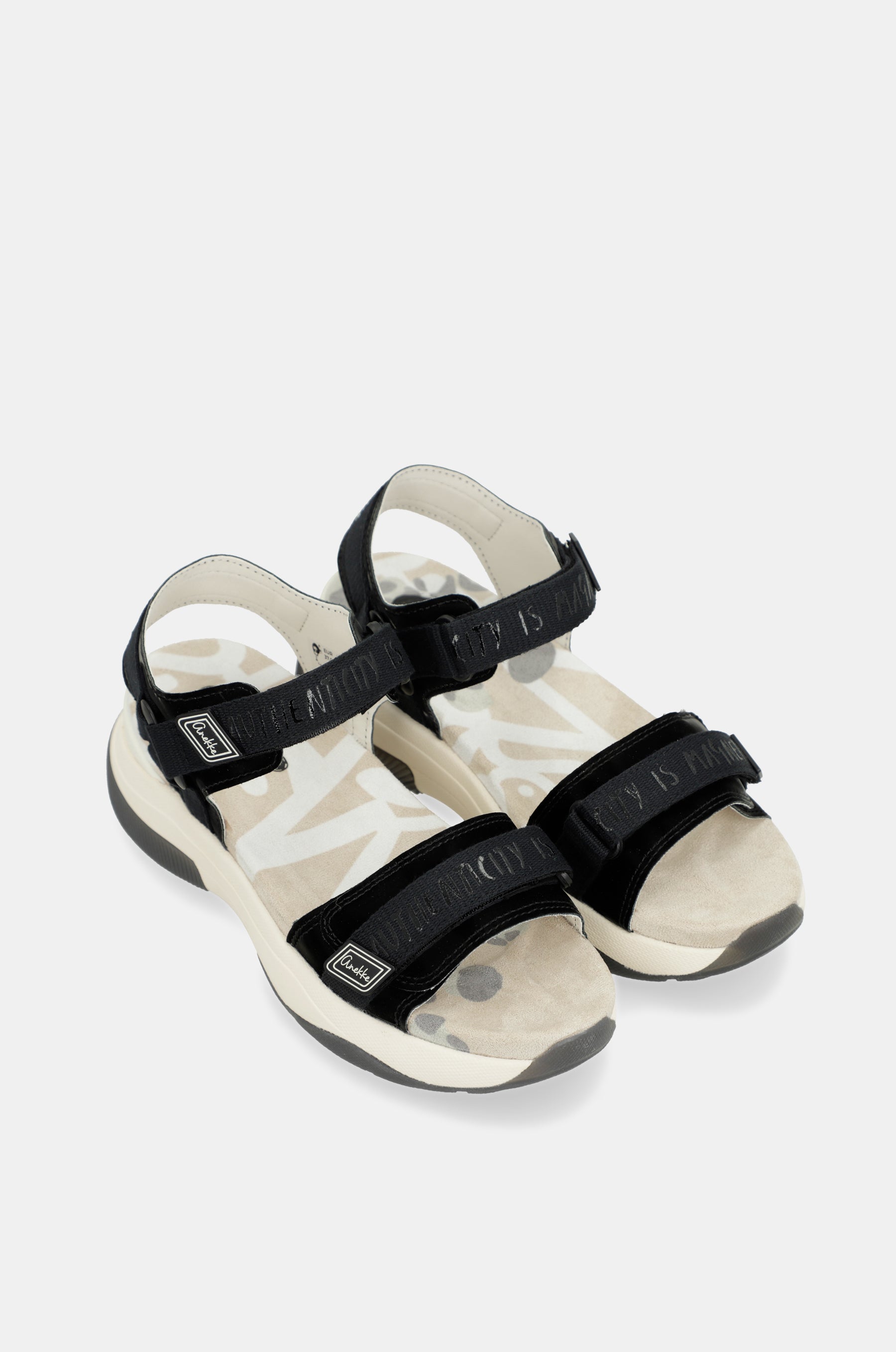 Black sporty sandals