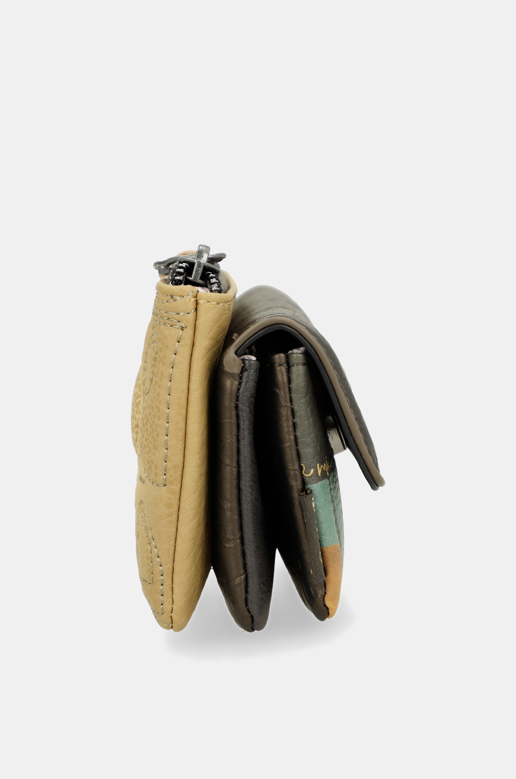 Purse Amphora with flap