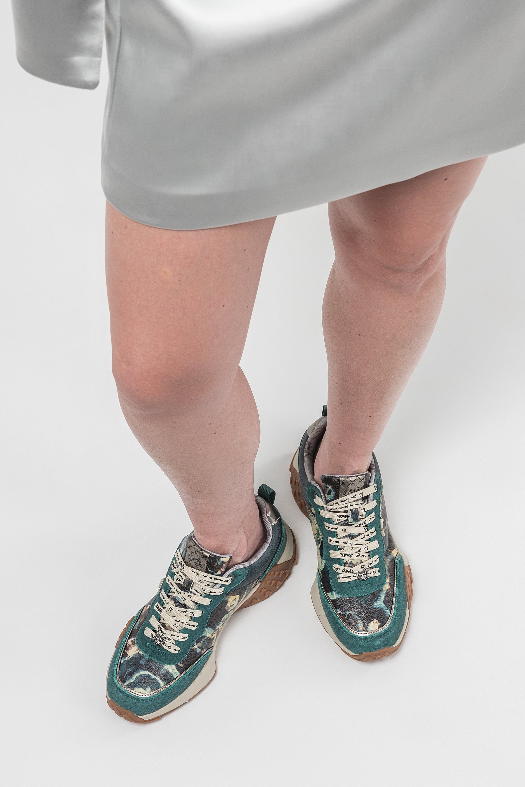 Manifesto green sneakers