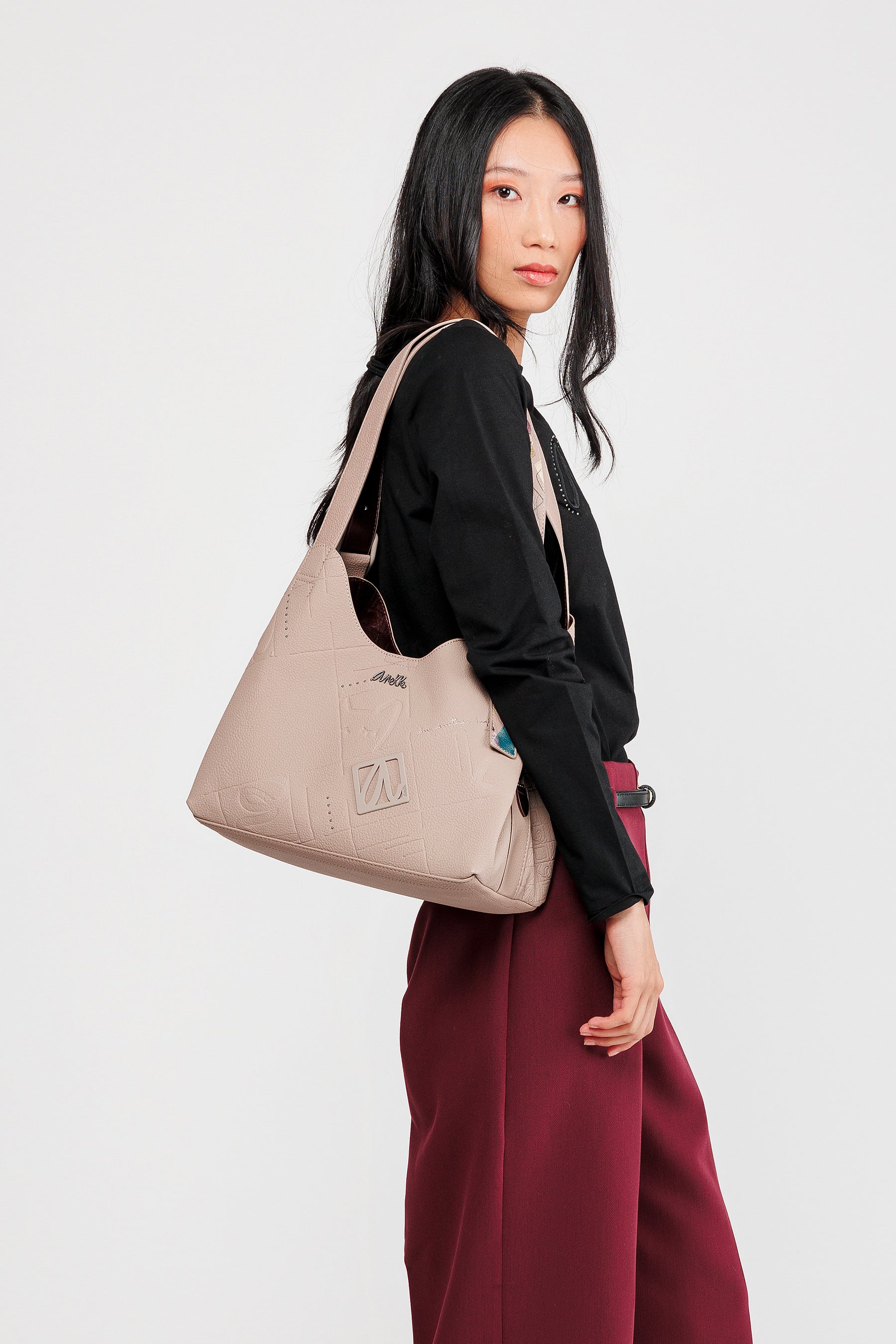 Evolution 2-handle shoulder bag