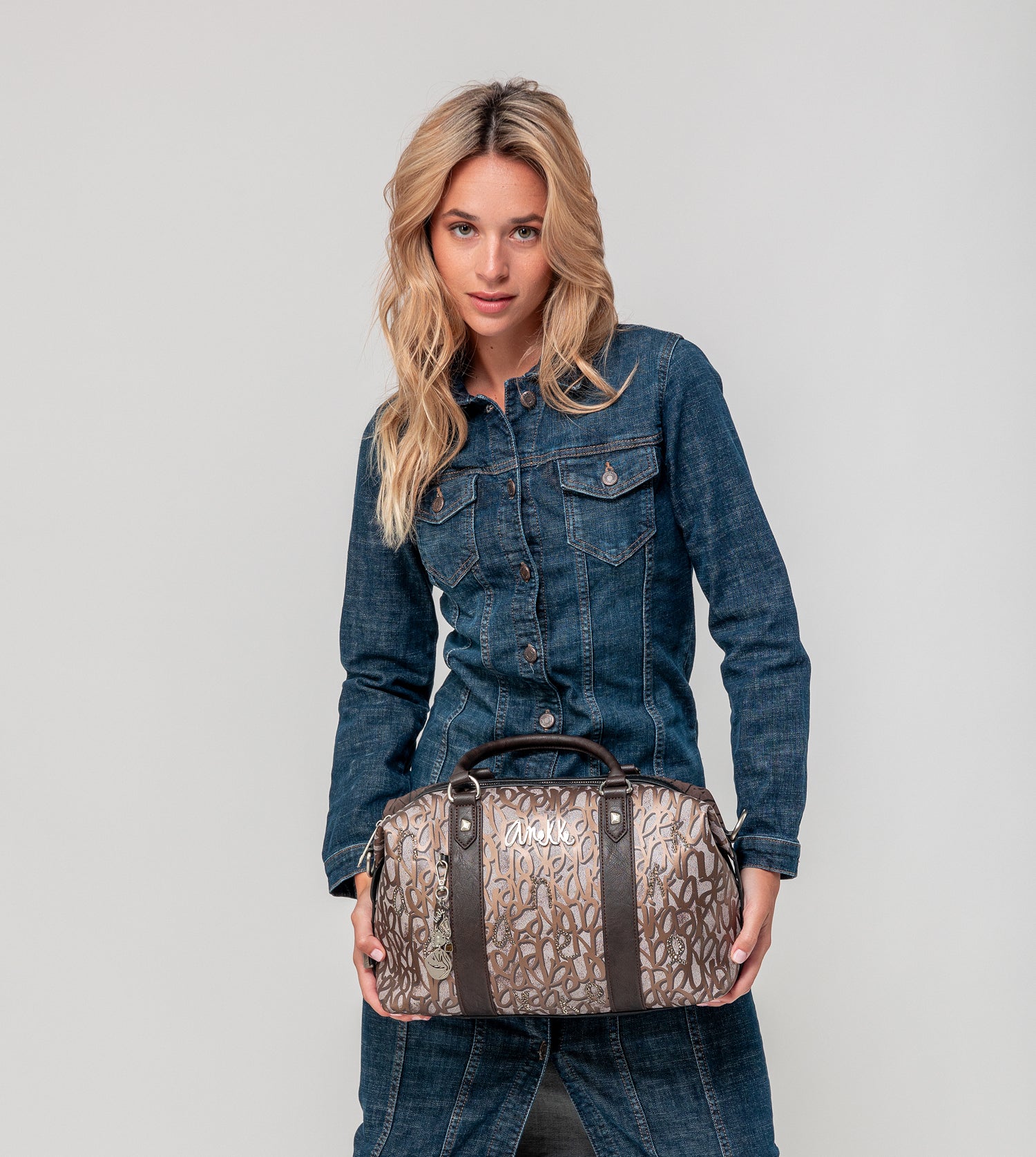 Mantle bowling bag
