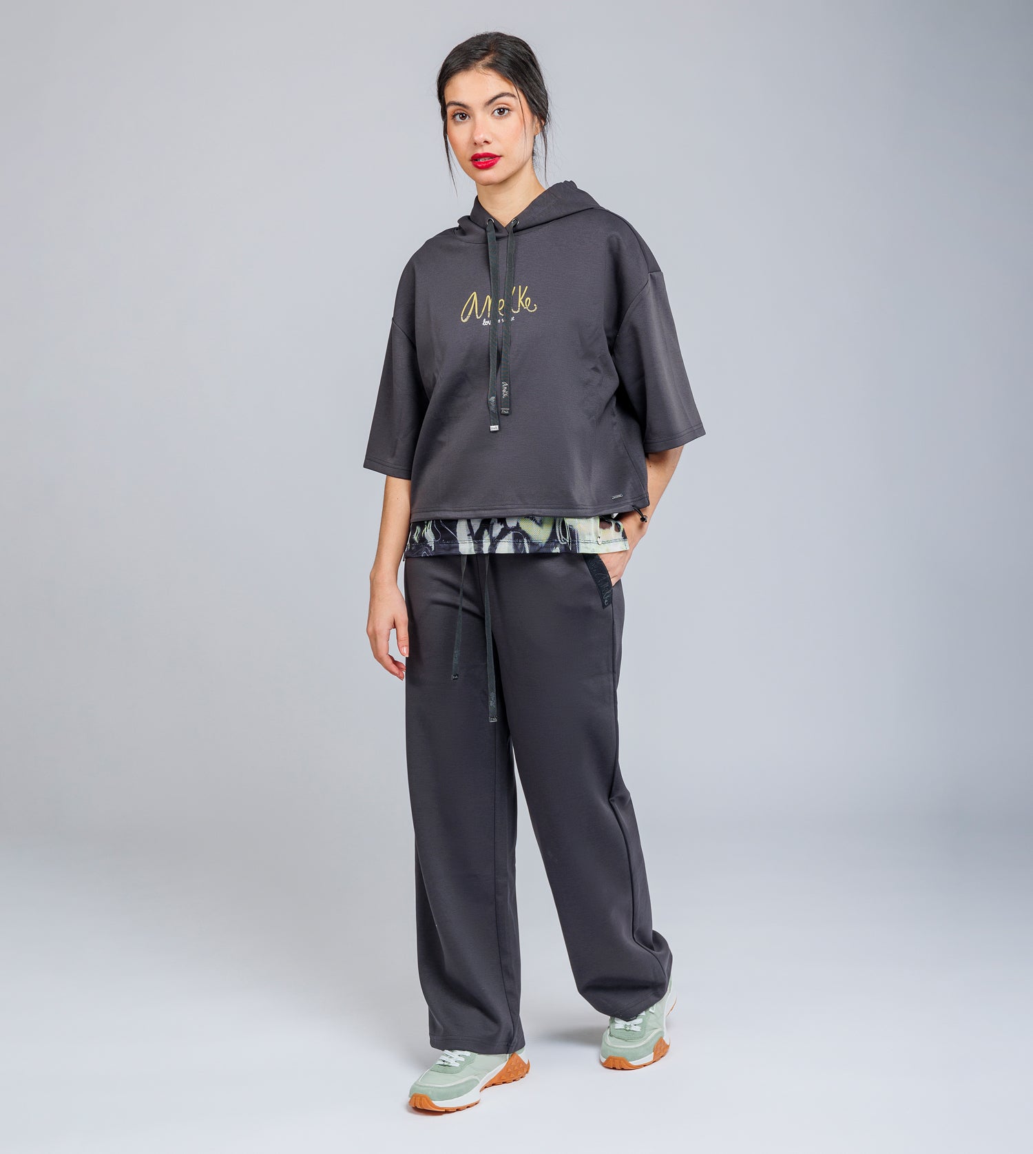Grey fluid pants