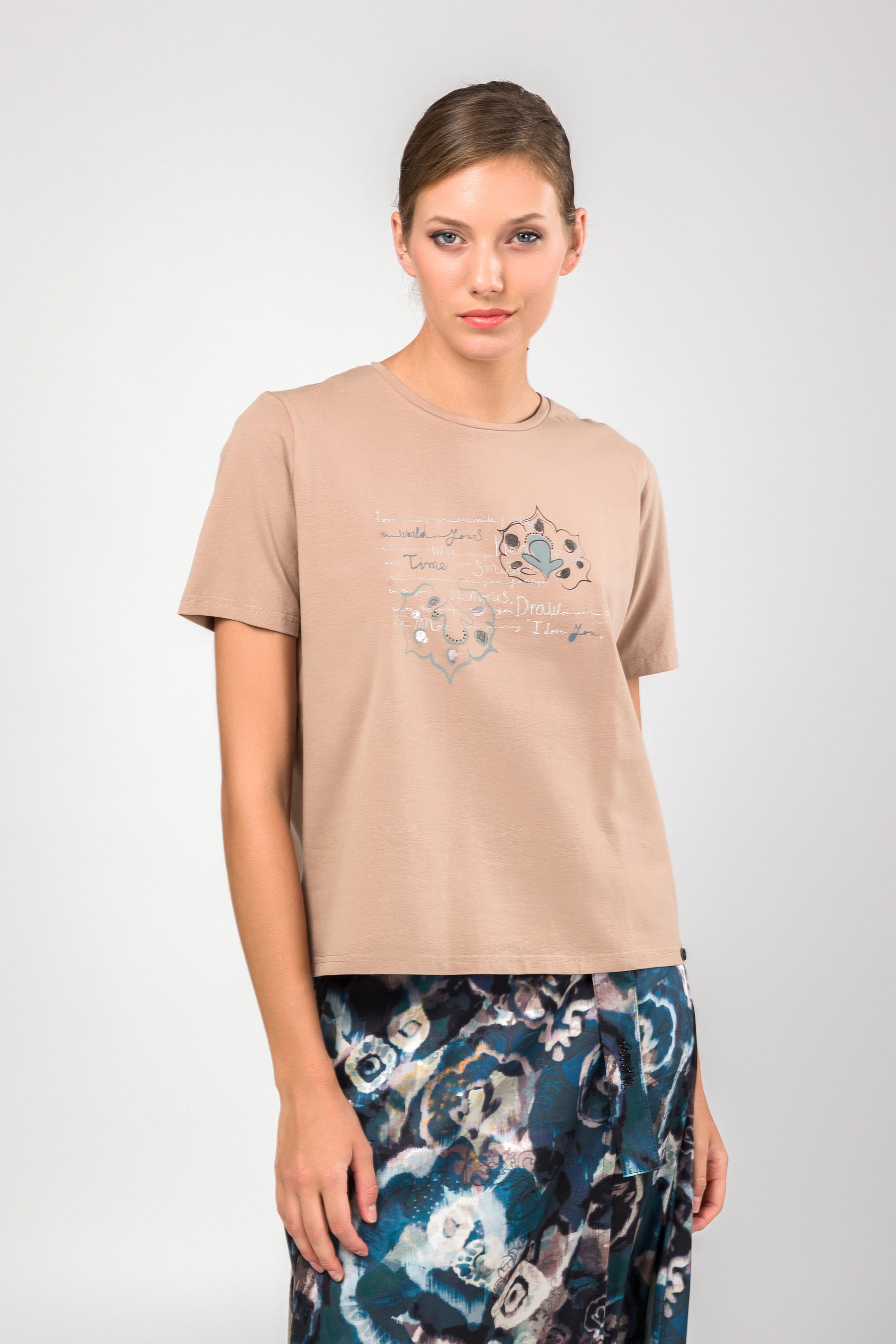 Taupe short sleeve T-shirt