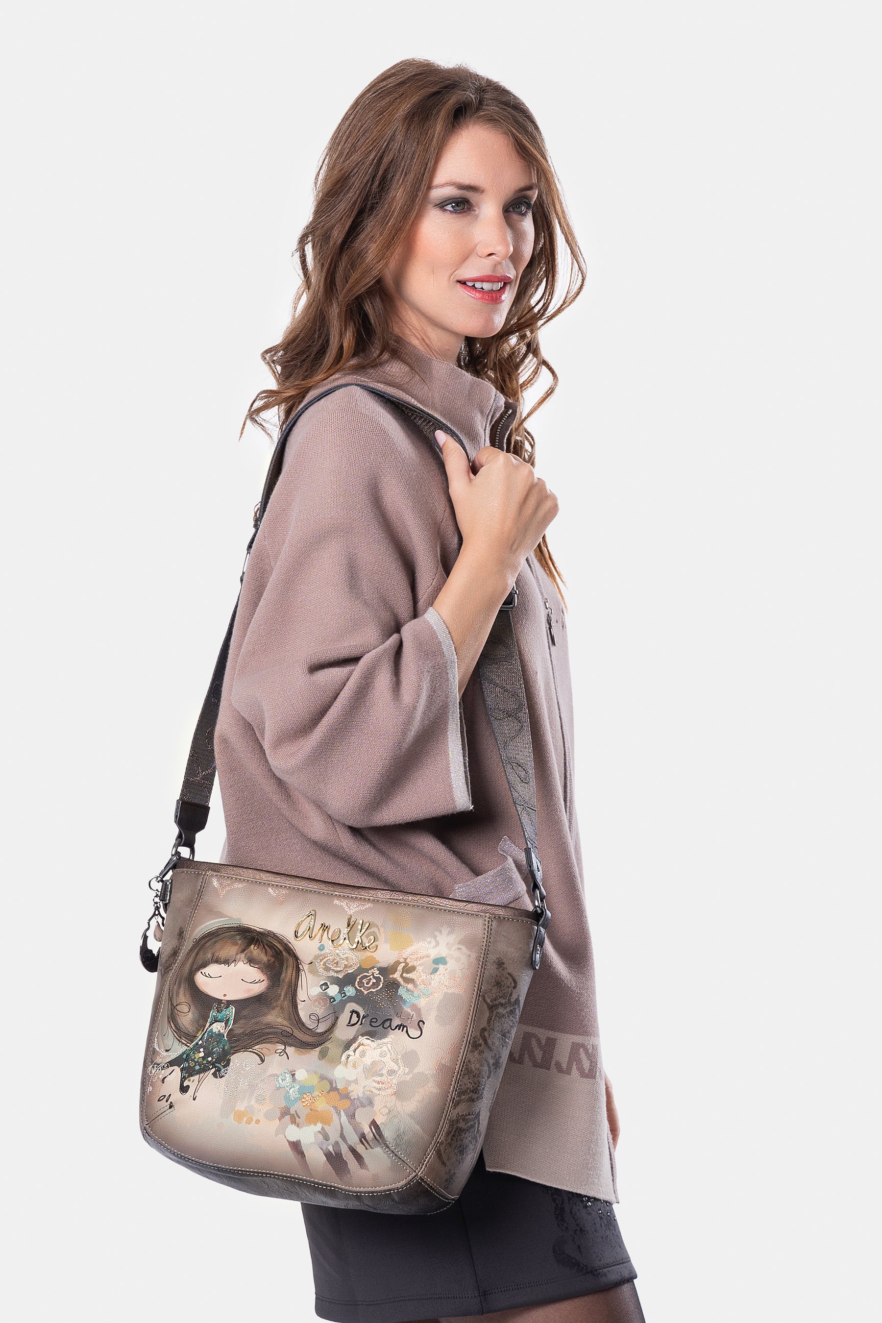 Real oval medium crossbody bag