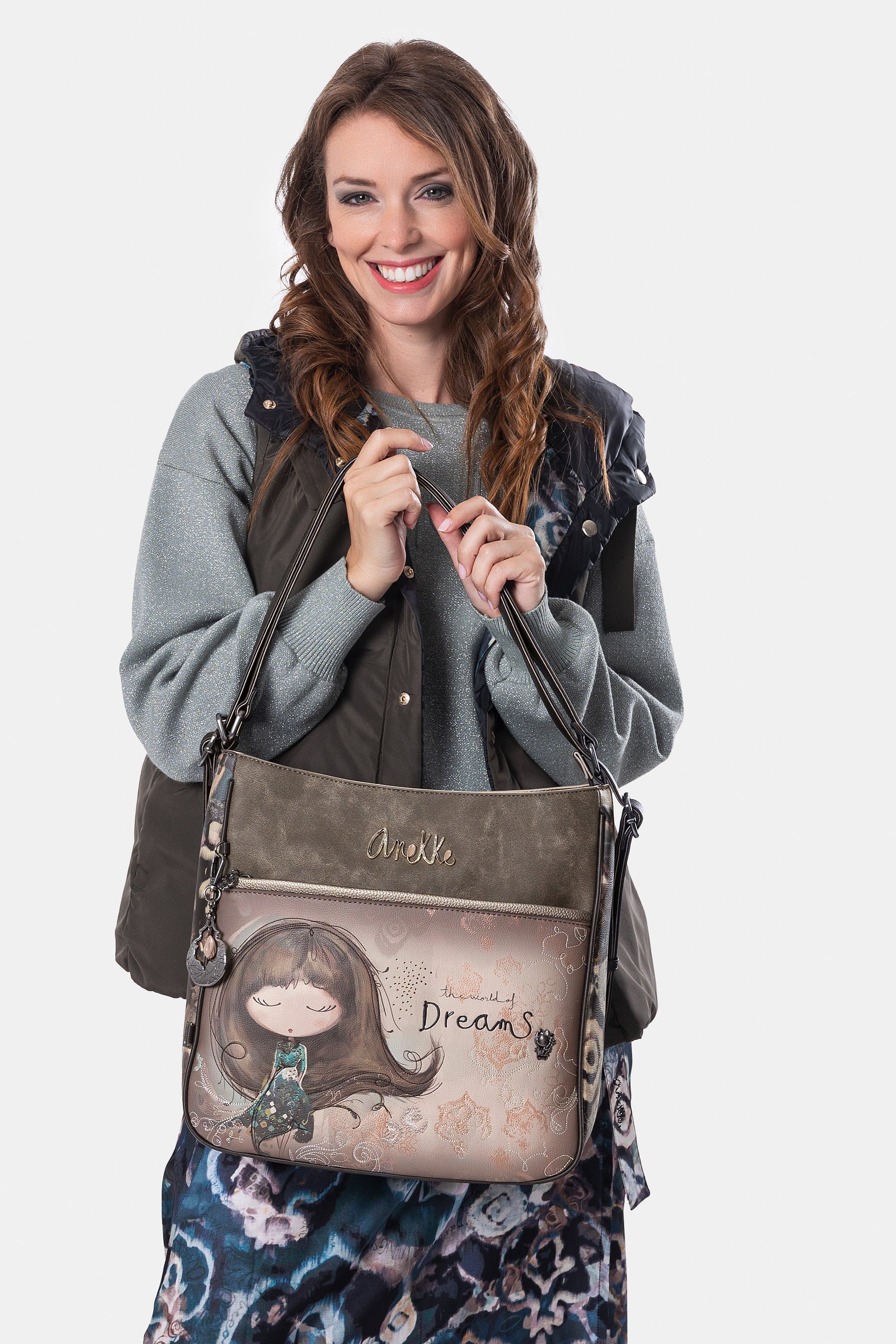 Real bag convertible into backpack
