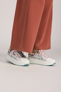 White Amphora sneakers
