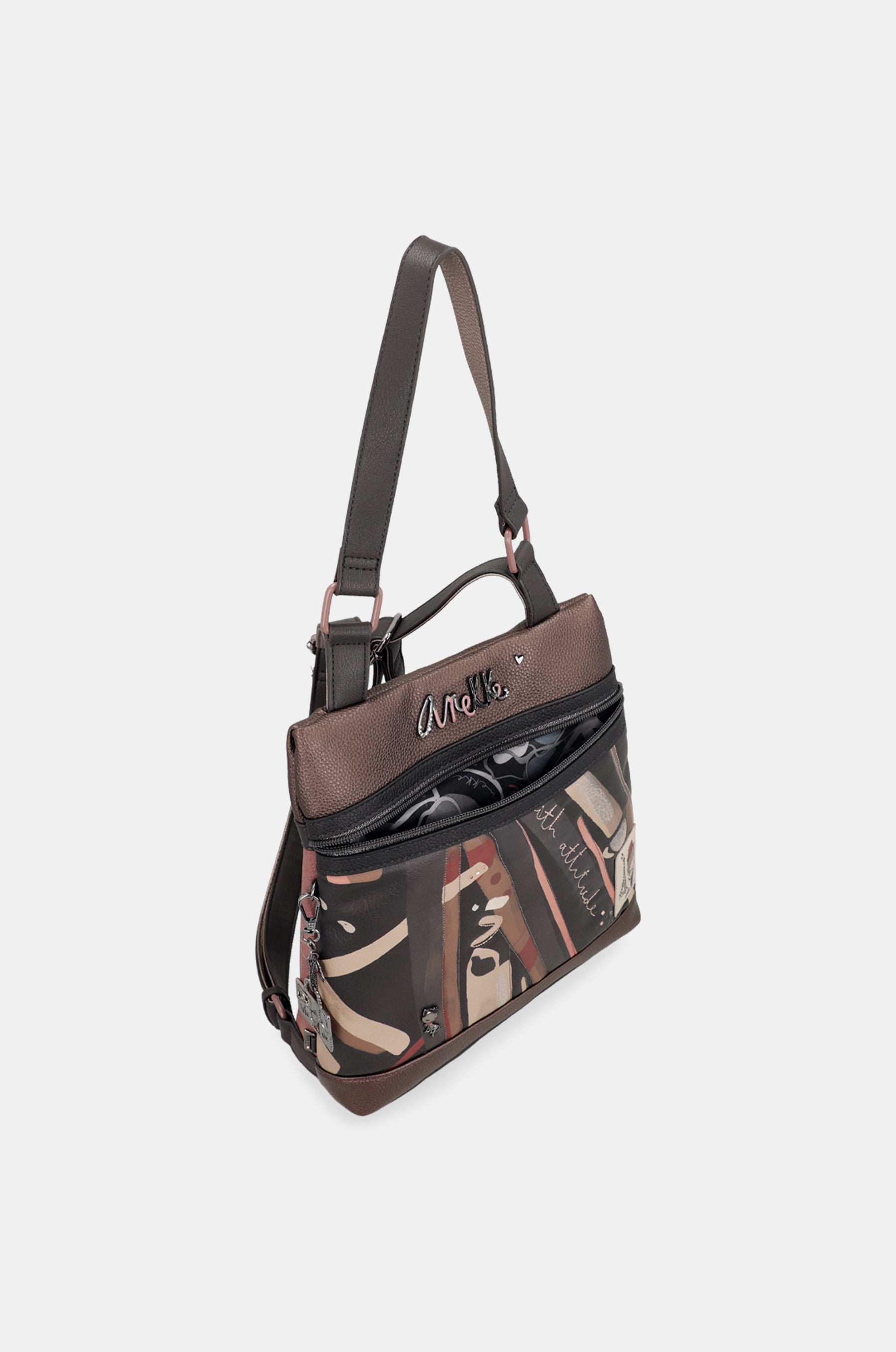 Parisian anti-theft backpack