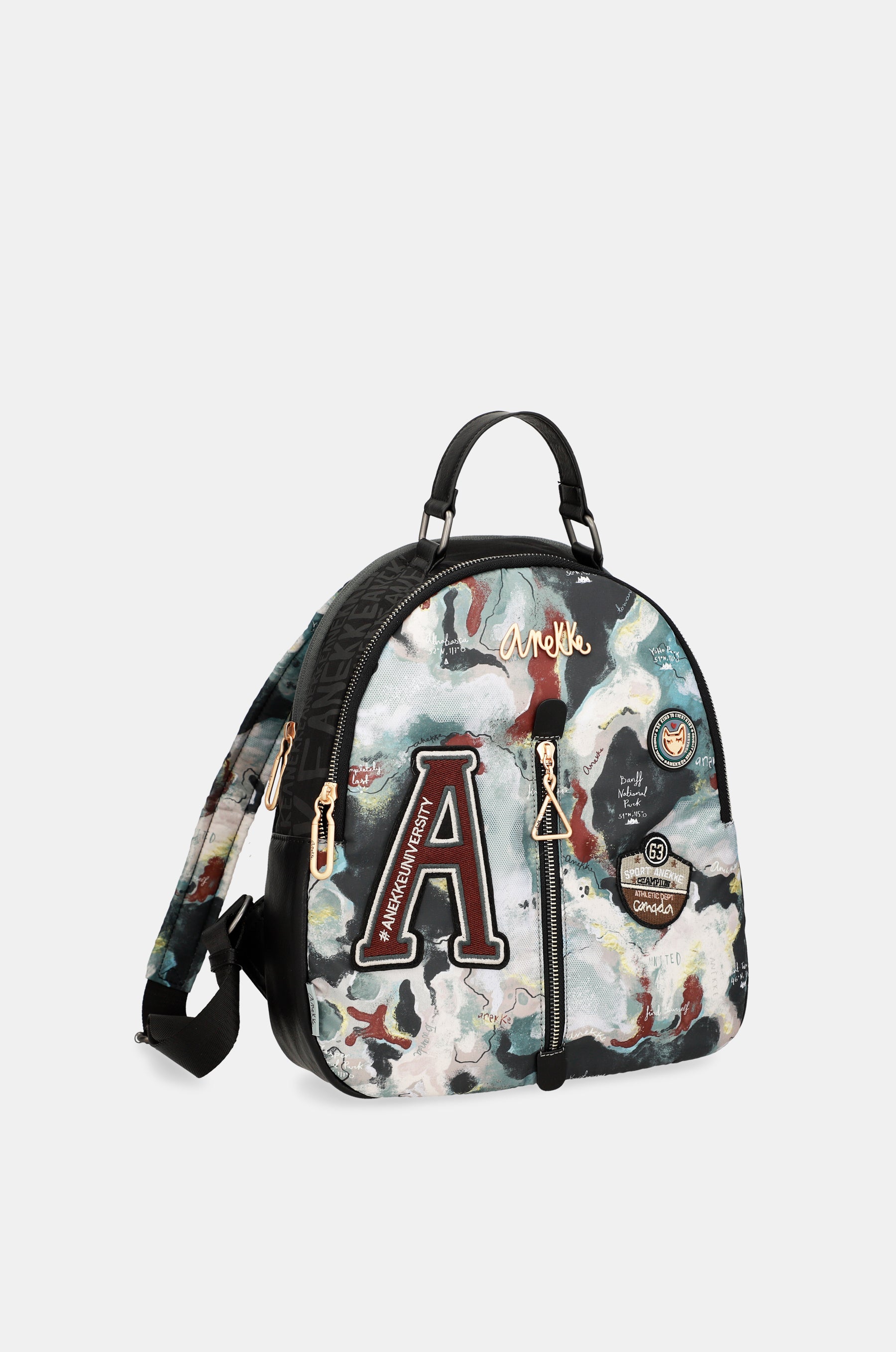 Nature Woods multi compartment backpack