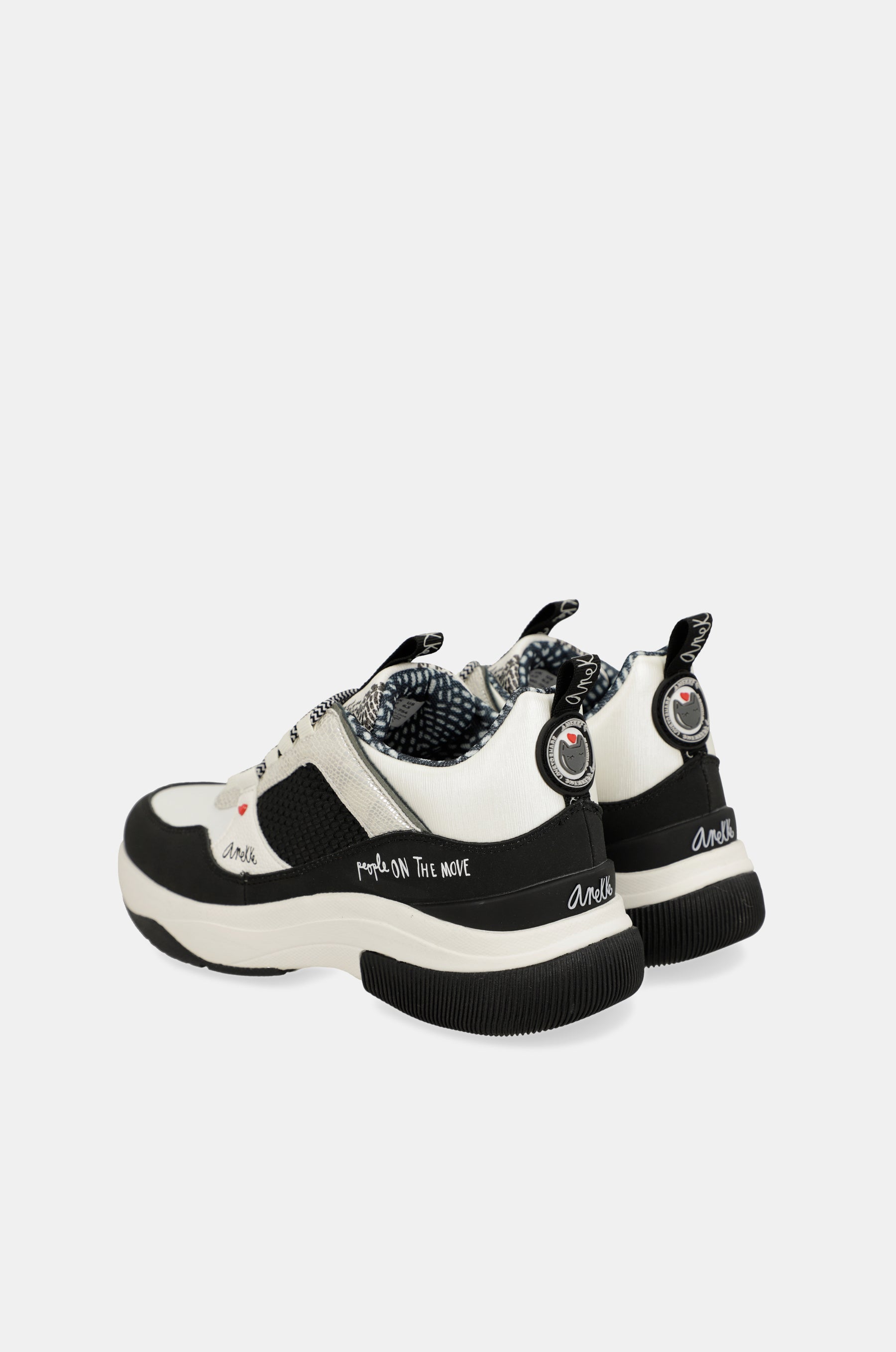 Fashion black & white sneakers