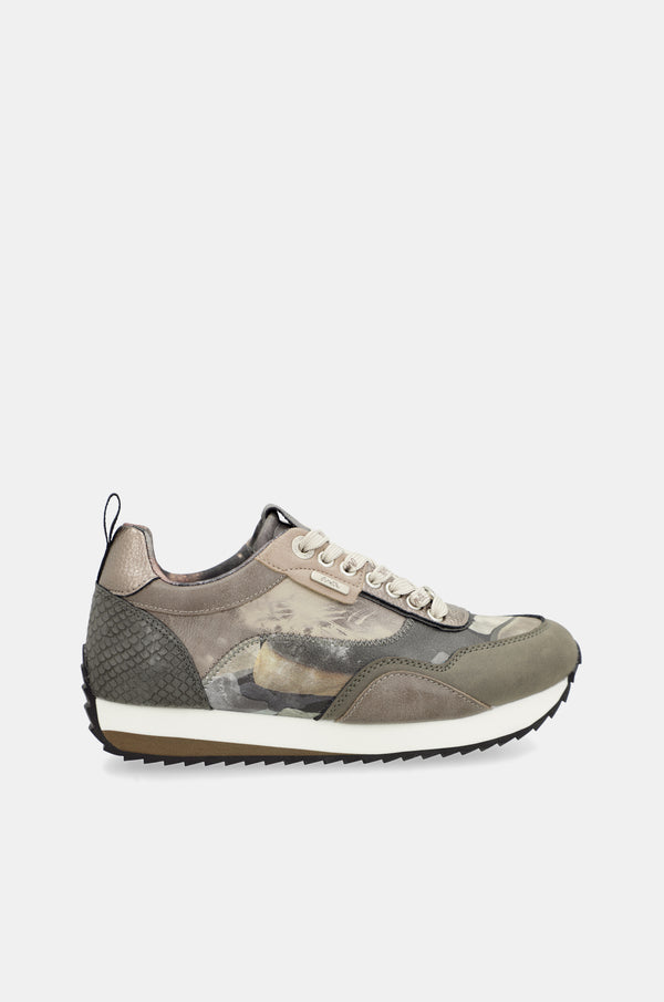 Travel grey sneakers