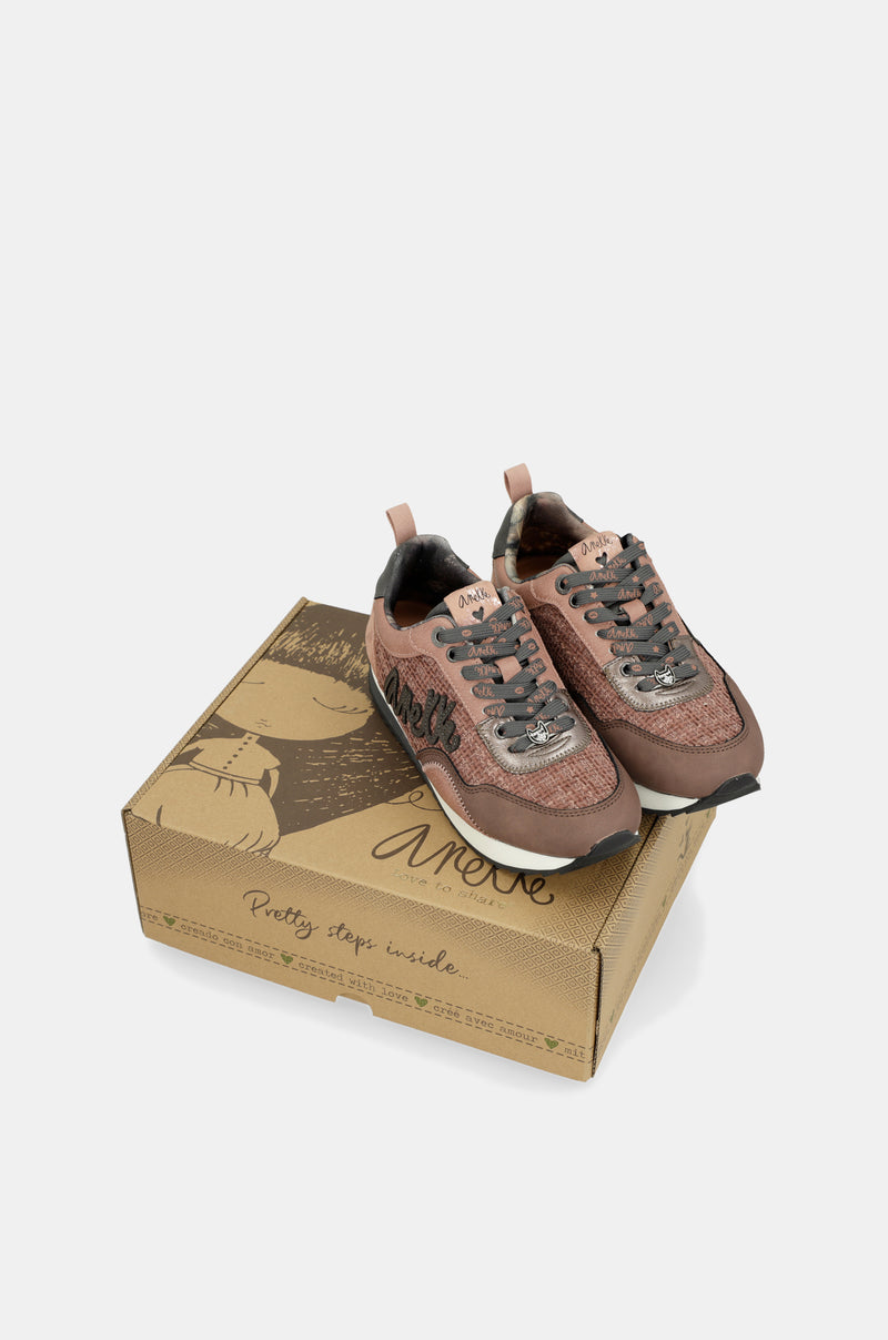 Travel pink sneakers