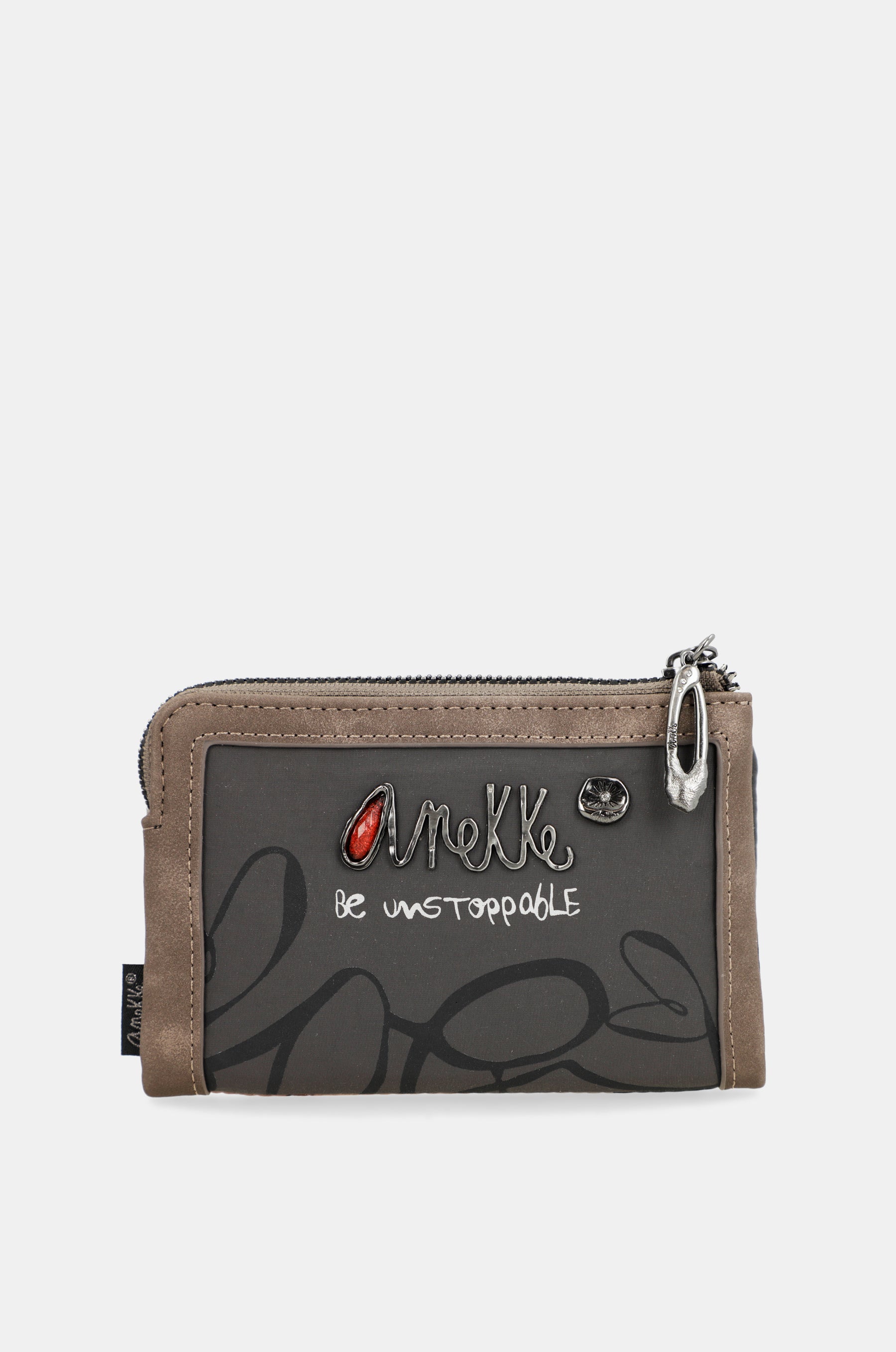 Imaginary medium wallet