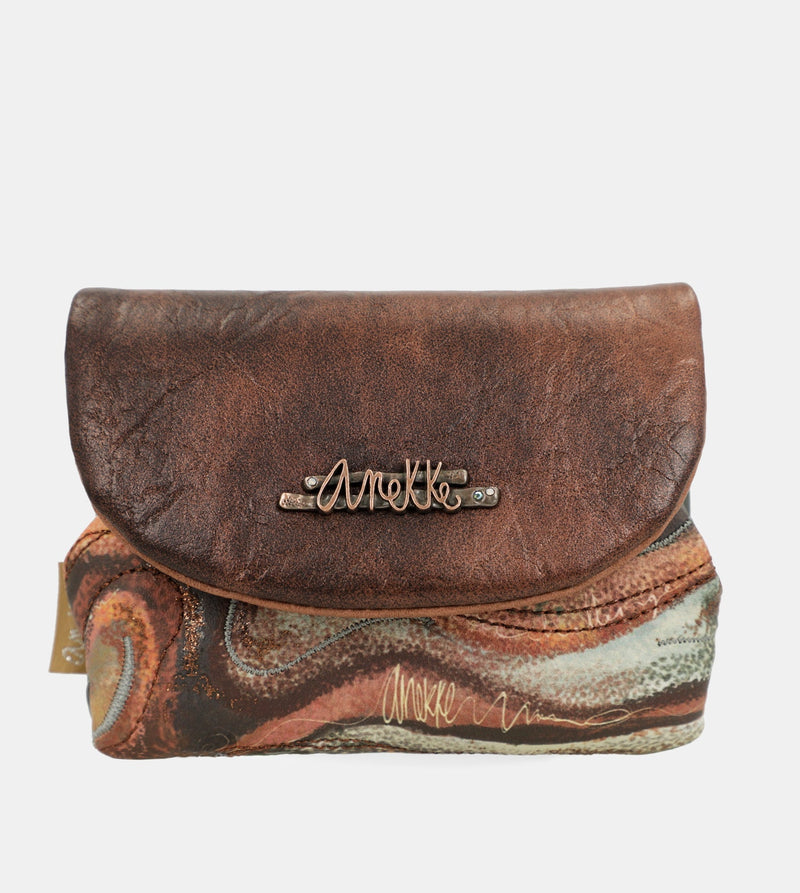 Outer coin purse with flap