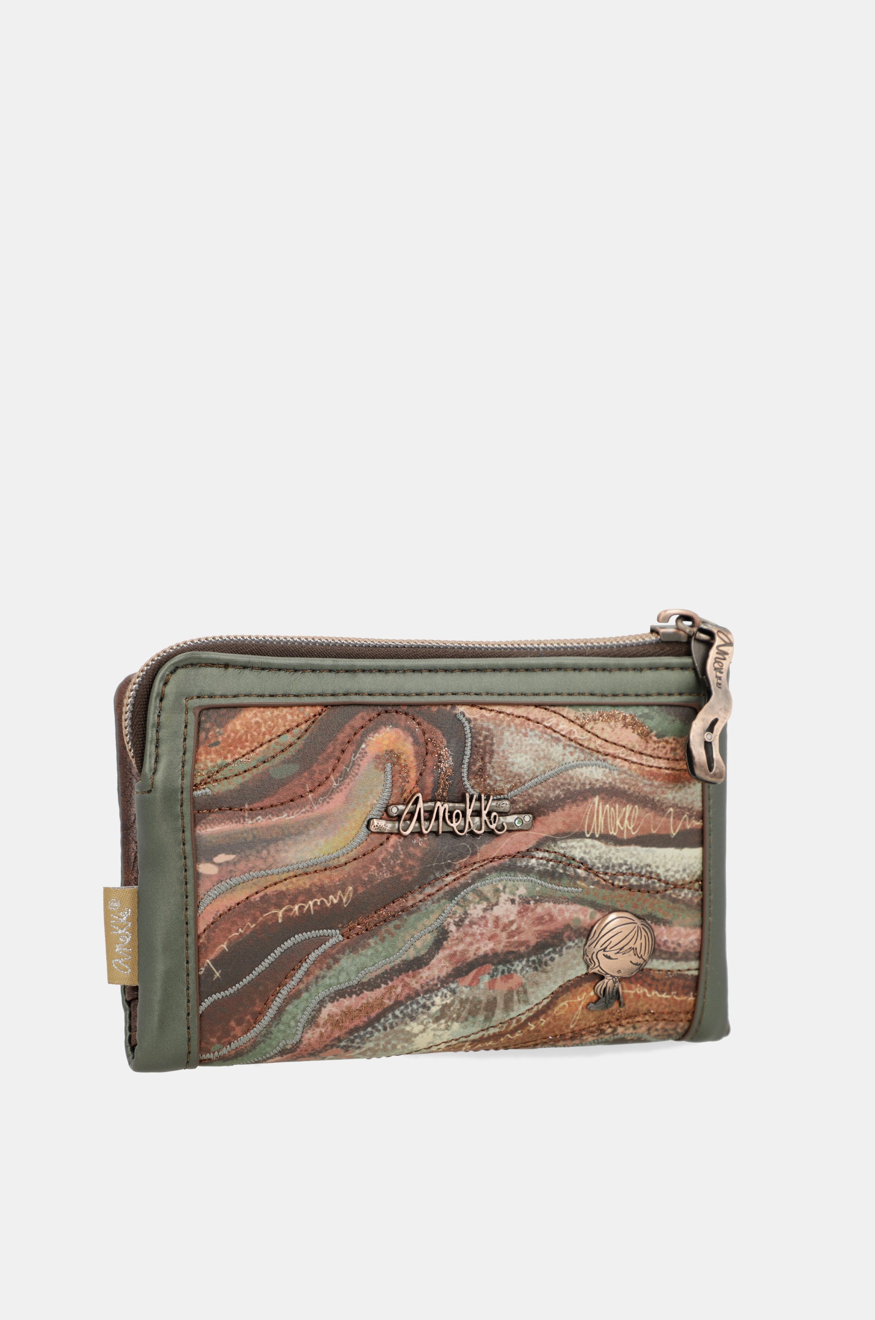 Outer medium wallet