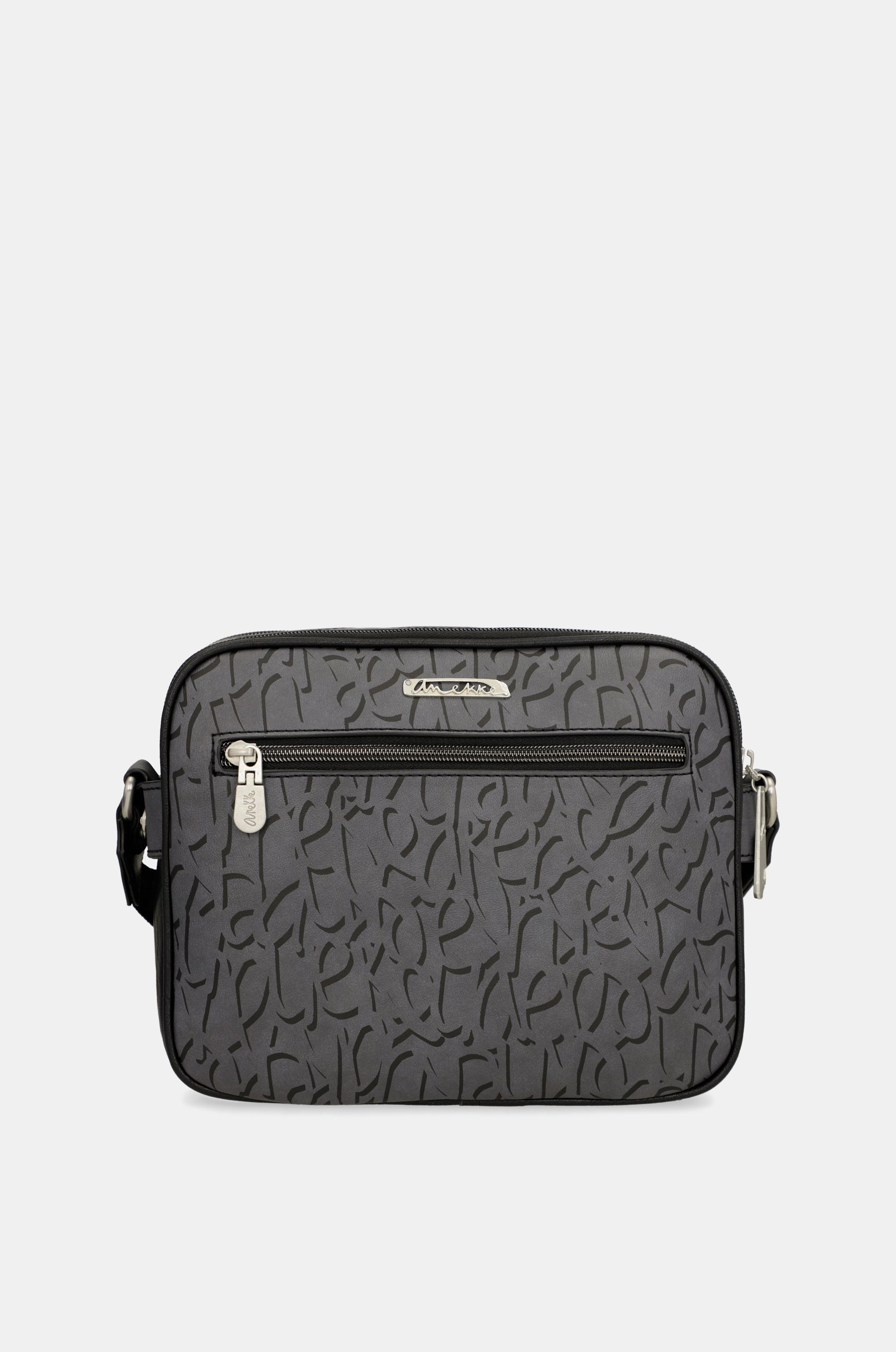 Crust medium crossbody bag with pockets