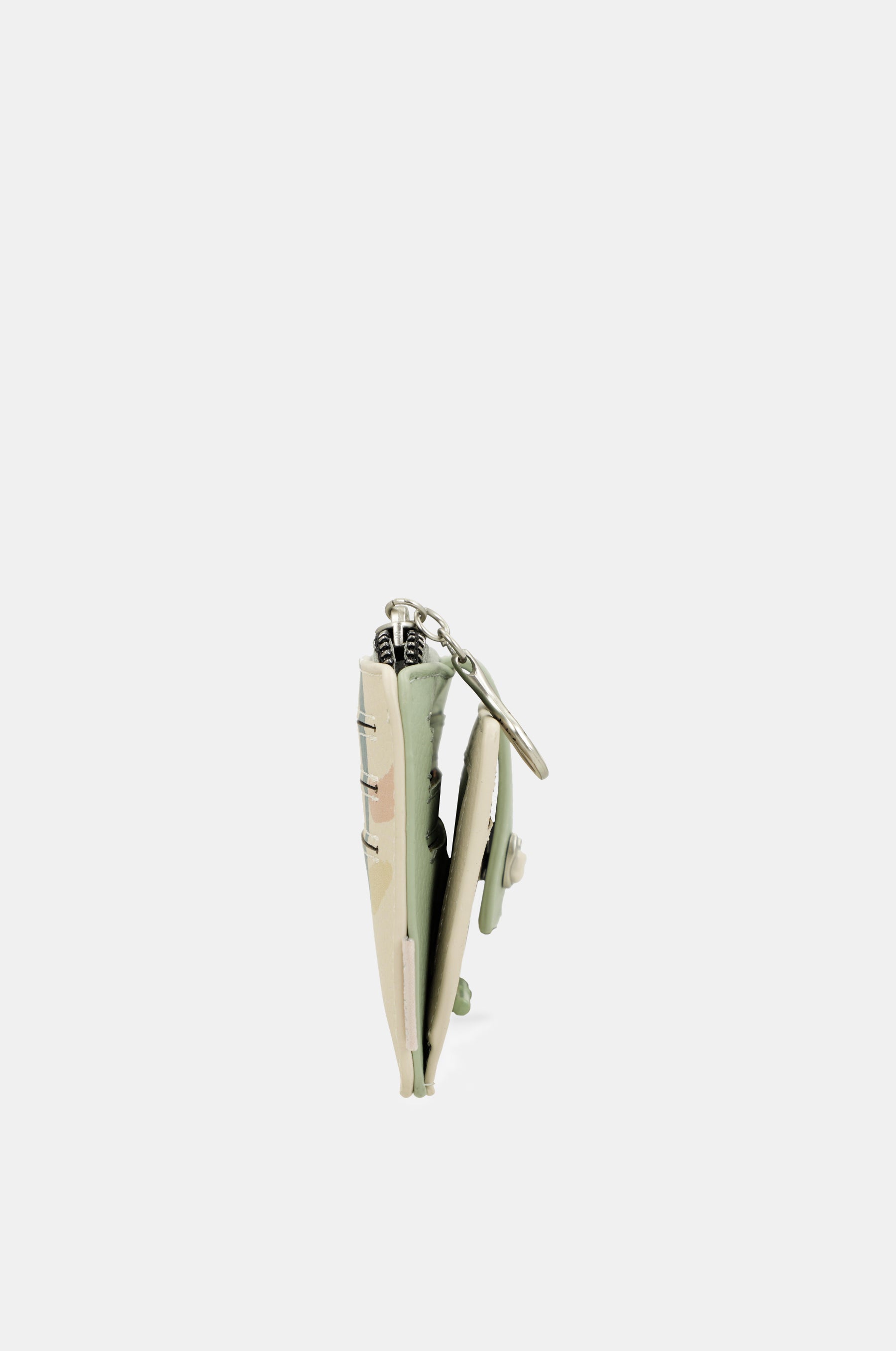 Small cardholder Alma