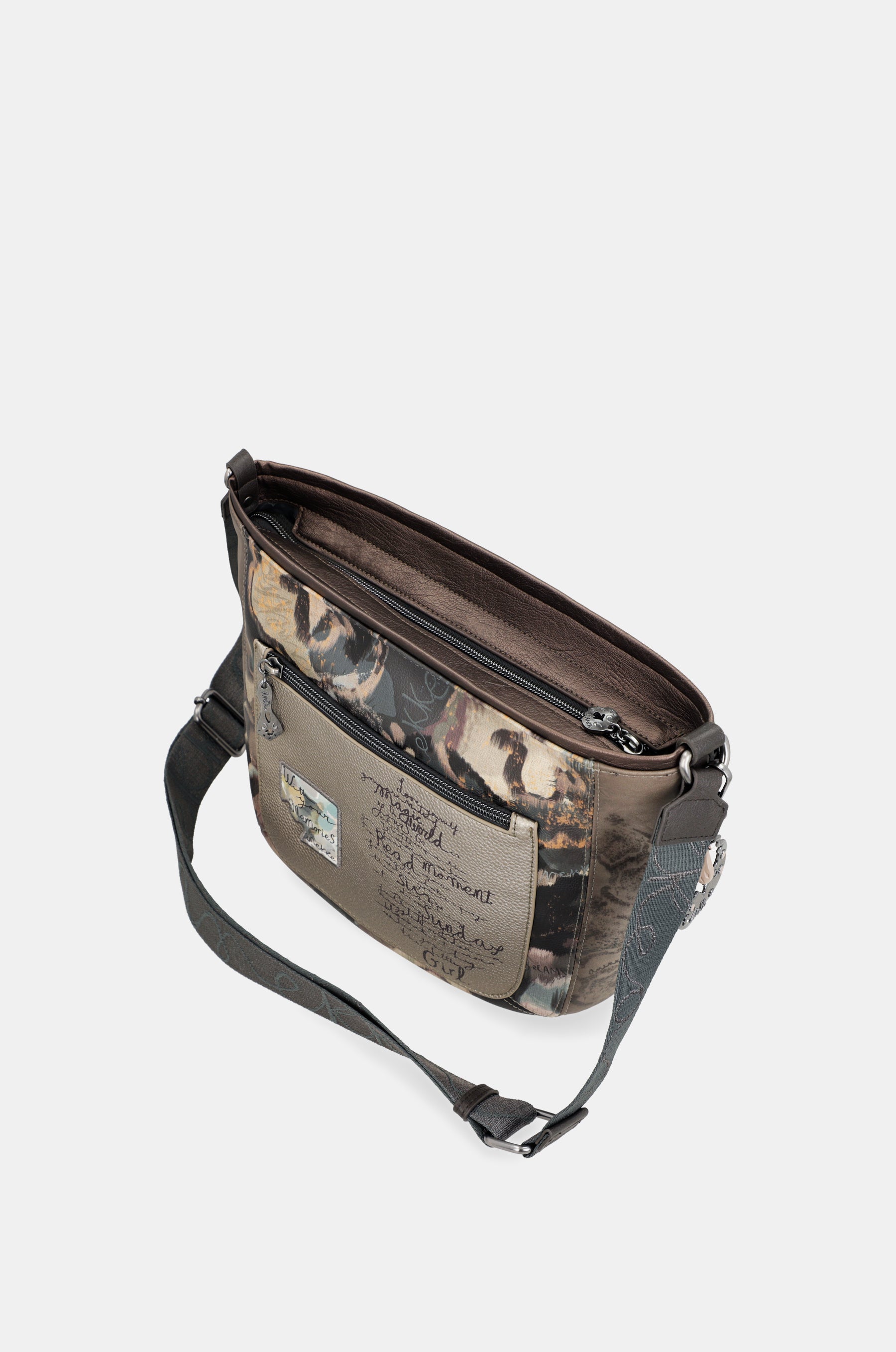 Real oval medium crossbody bag