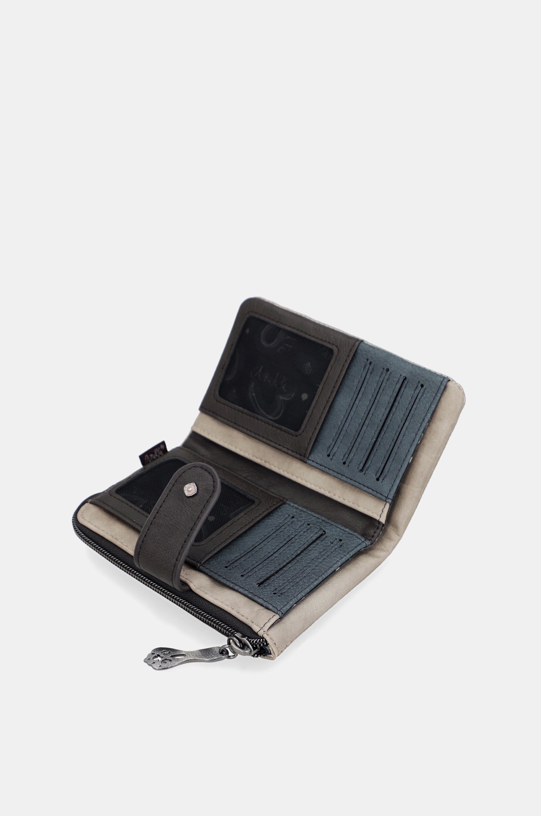 Real flexible medium RFID wallet