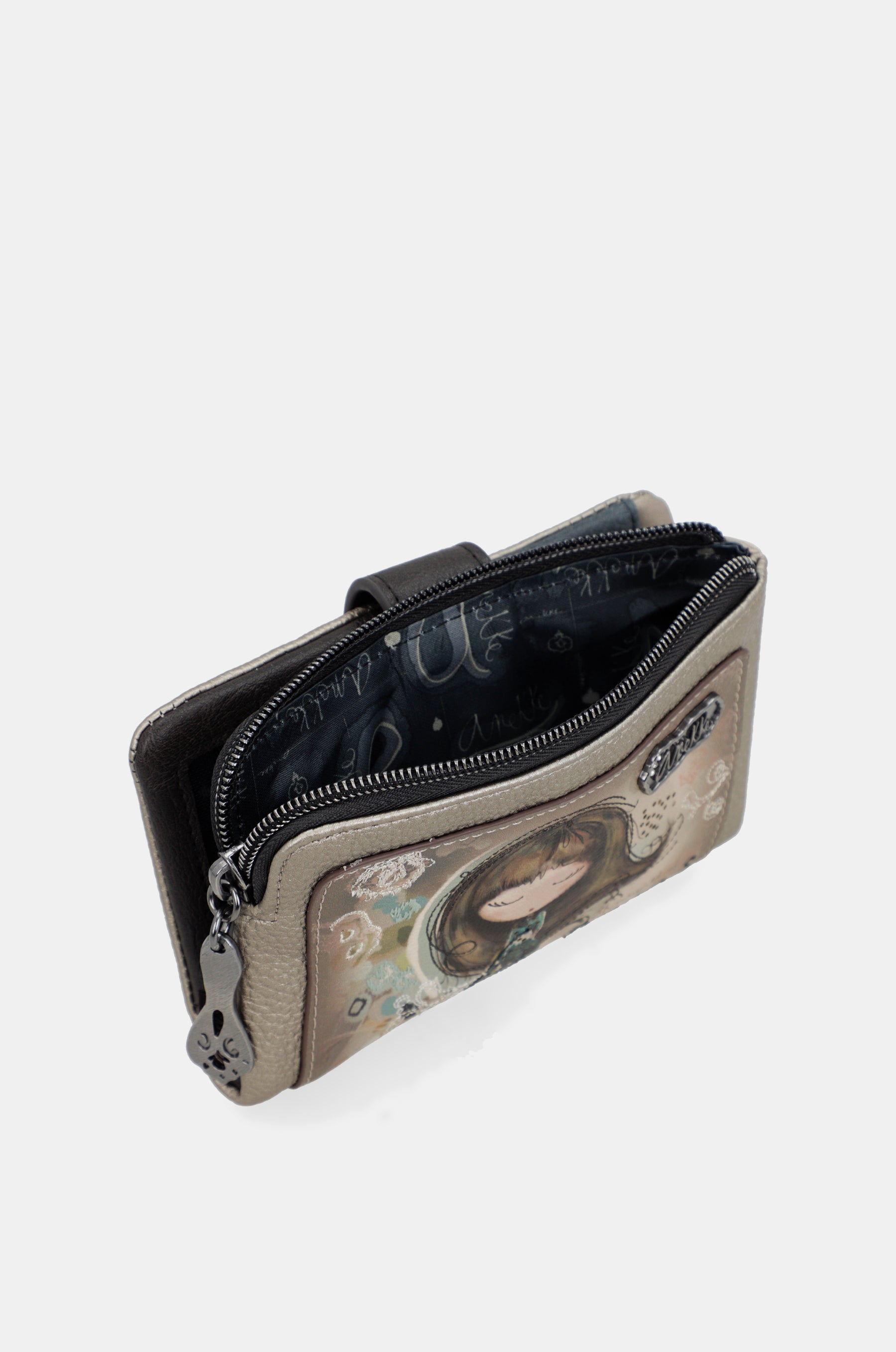 Real flexible medium RFID wallet