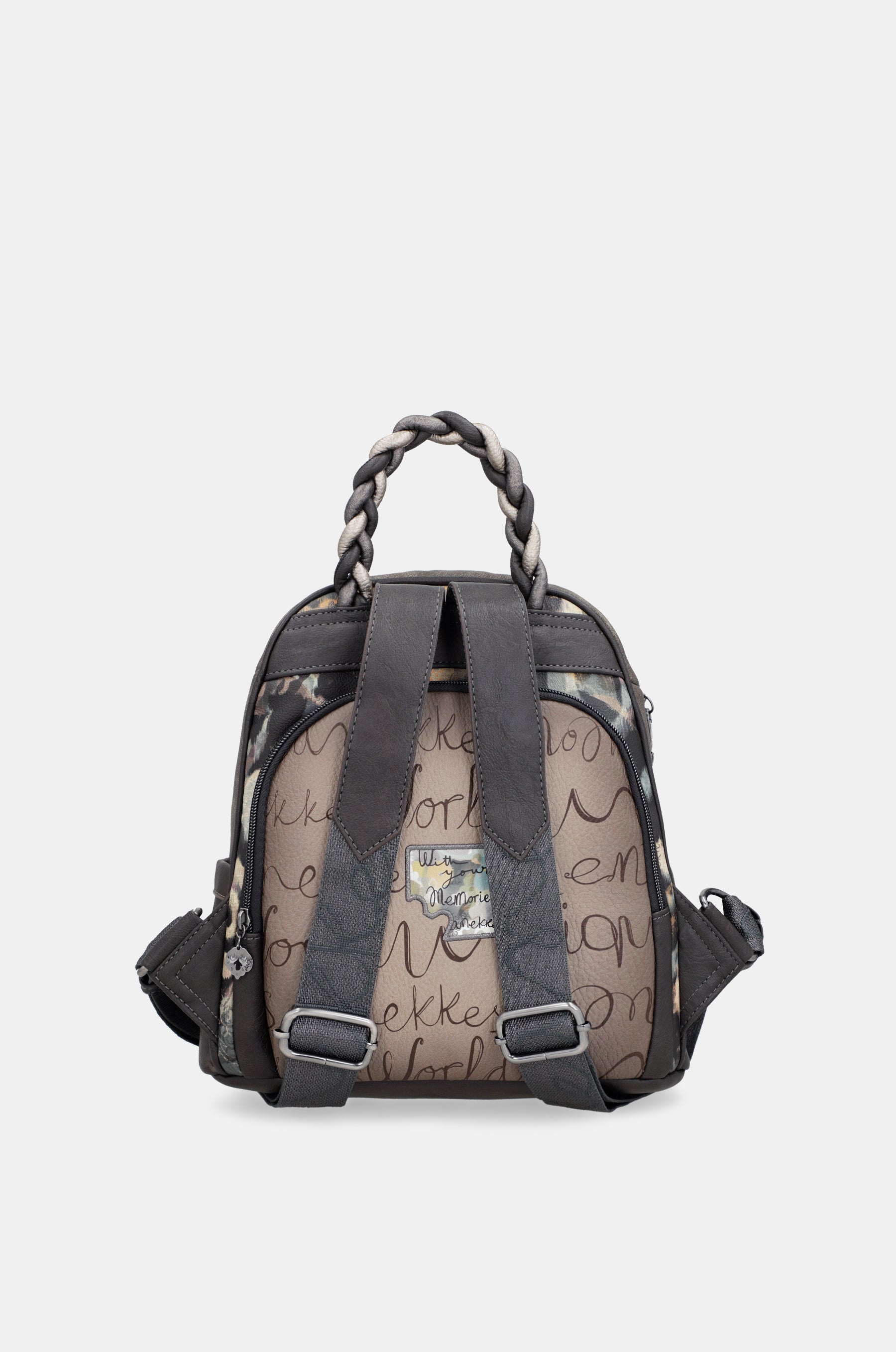 Manifesto anti-theft backpack