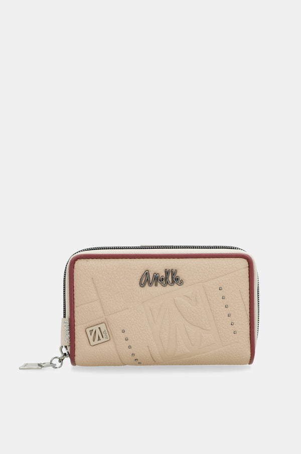 Evolution medium wallet