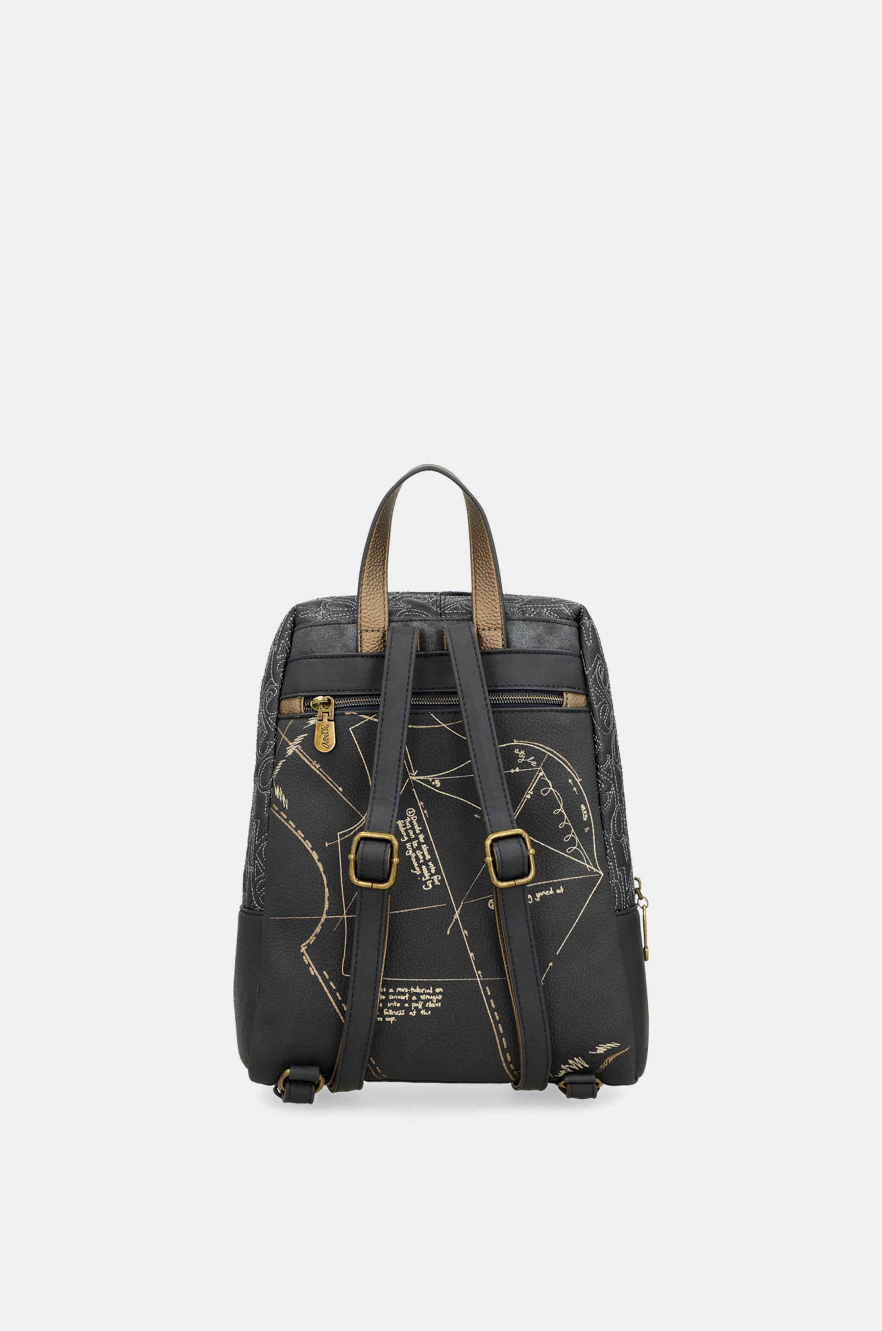 Studio backpack for leisure use