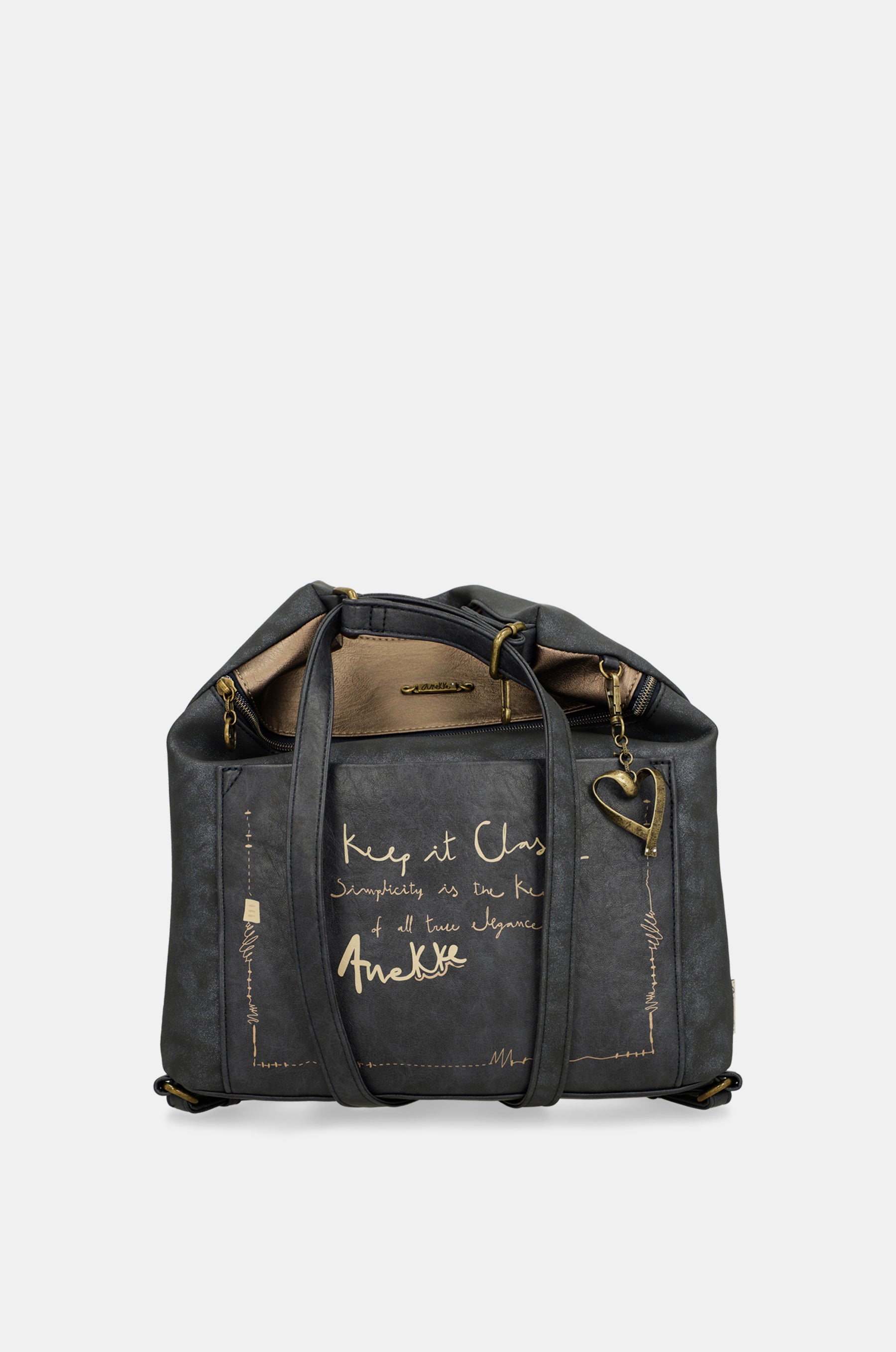 Studio bag convertible into backpack