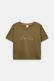 Green short-sleeve T-shirt