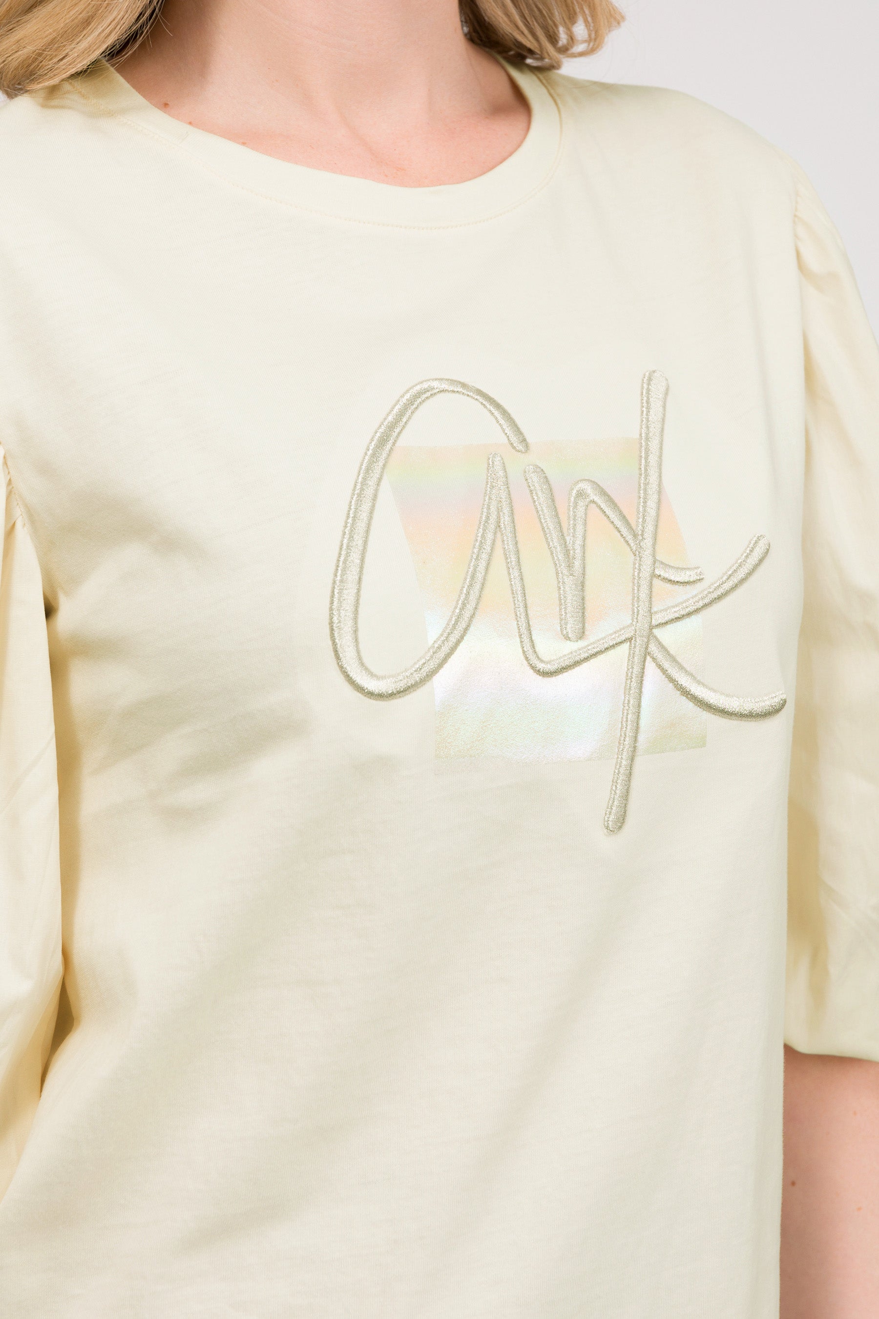 Beige puff-sleeve T-shirt