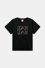 Black short-sleeve T-shirt