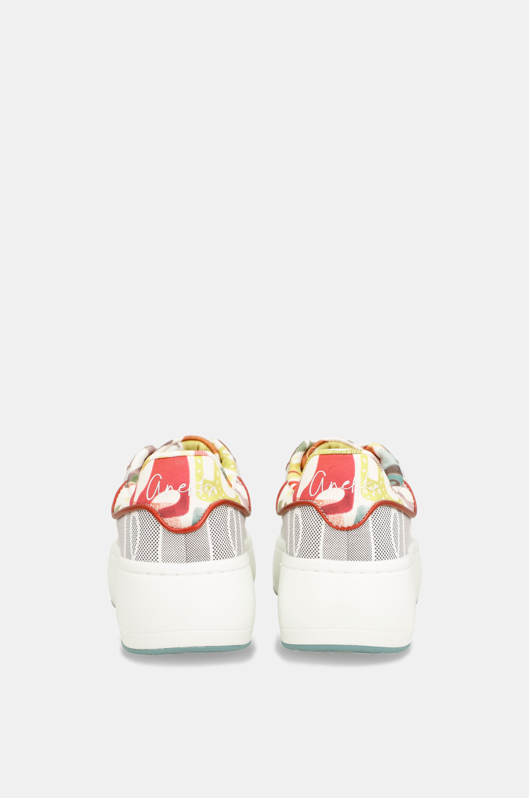 White Amphora sneakers